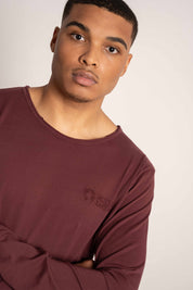 T-SHIRT OVERSIZE Z DELIKATNYM EFEKTEM SPRANIA BORDOWY - TOBALAI