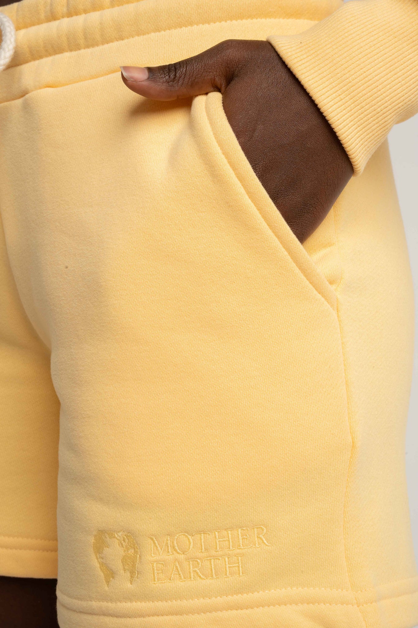 YELLOW SWEATPANTS SHORTS - LA GOMERA