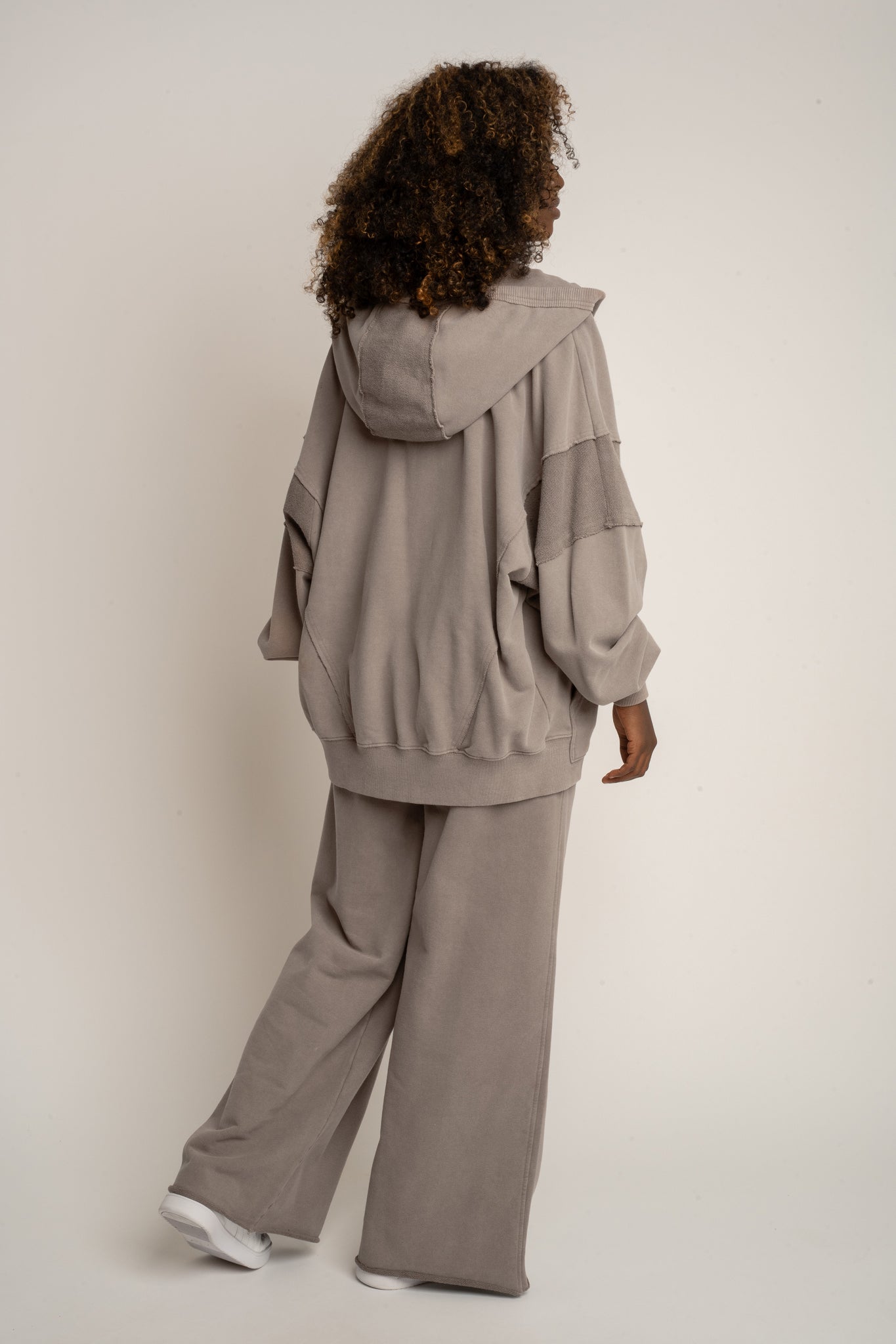 BLUZA Z EFEKTEM WASHED MOCCA - TRONDHEIM