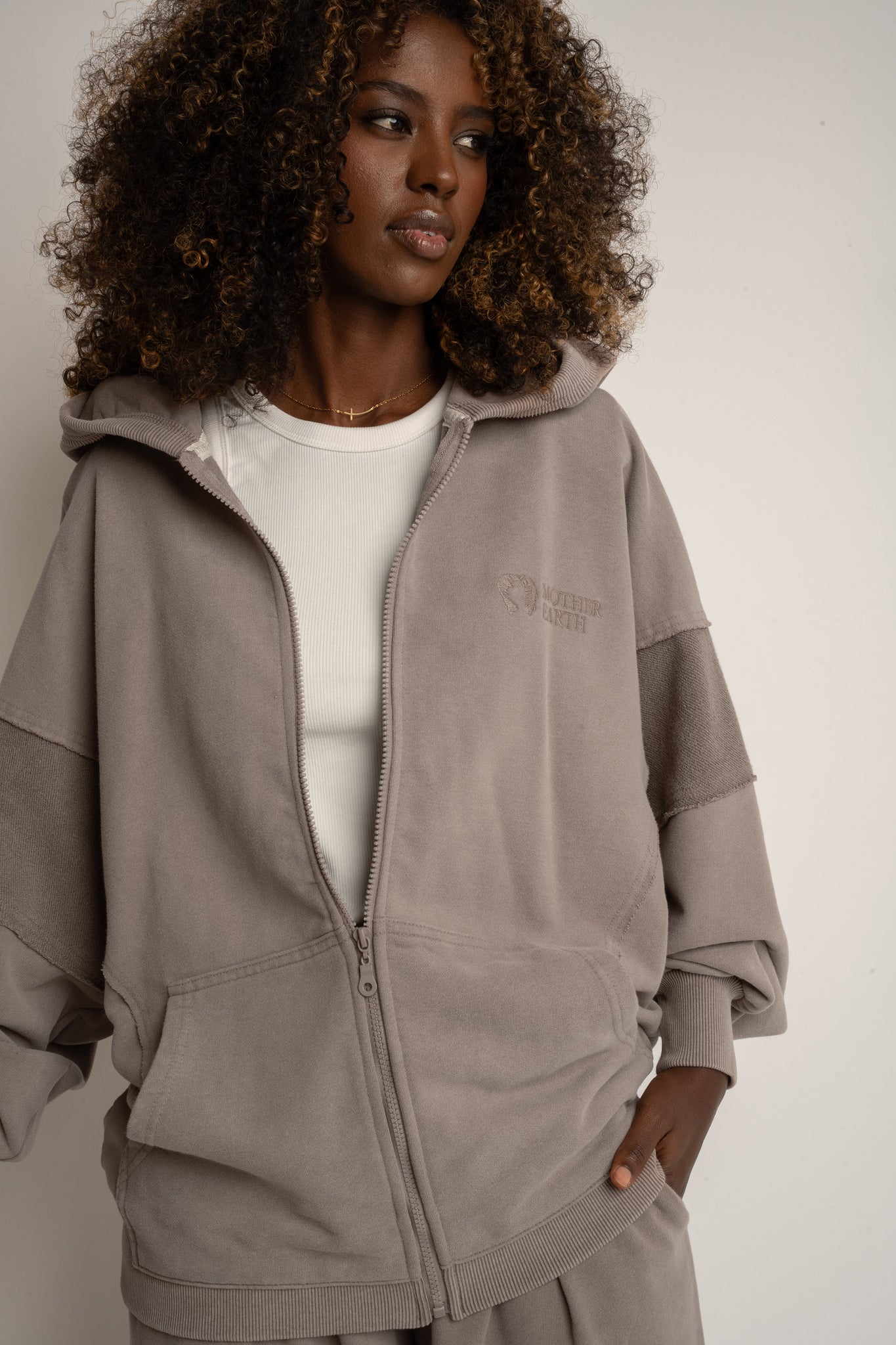 BLUZA Z EFEKTEM WASHED MOCCA - TRONDHEIM
