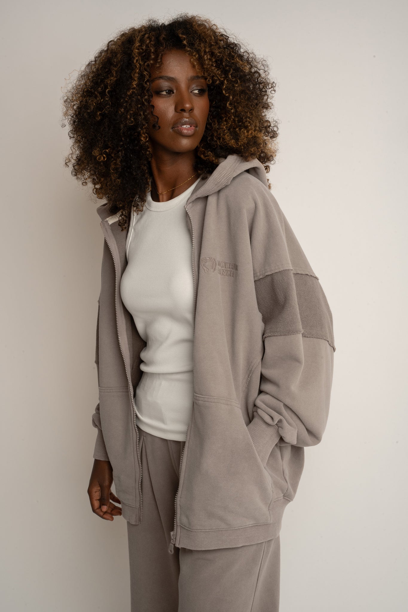 BLUZA Z EFEKTEM WASHED MOCCA - TRONDHEIM