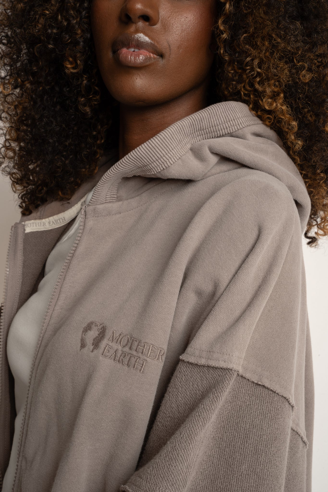 BLUZA Z EFEKTEM WASHED MOCCA - TRONDHEIM