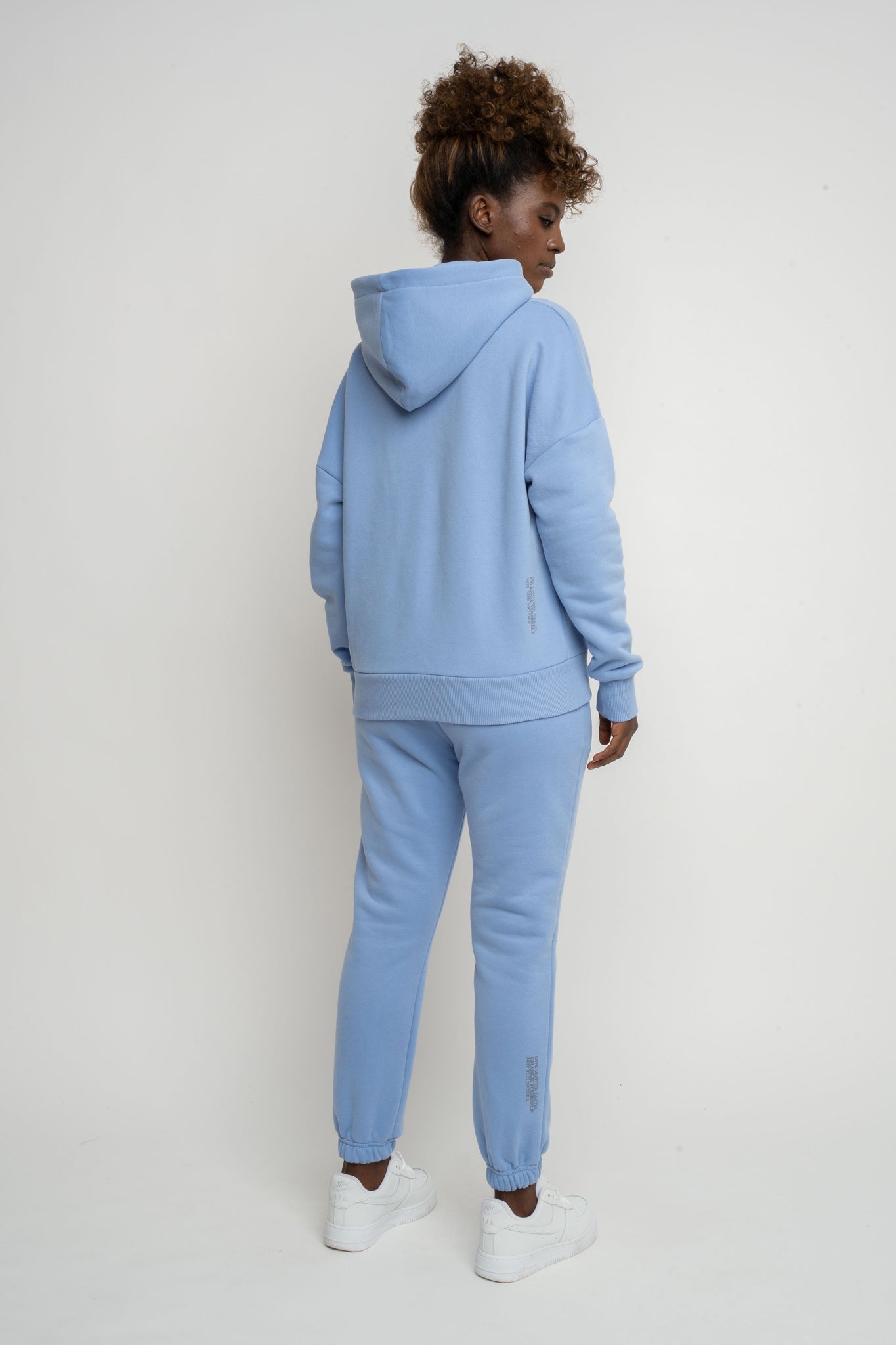 BLUZA Z KAPTUREM BŁĘKITNA - MURIA