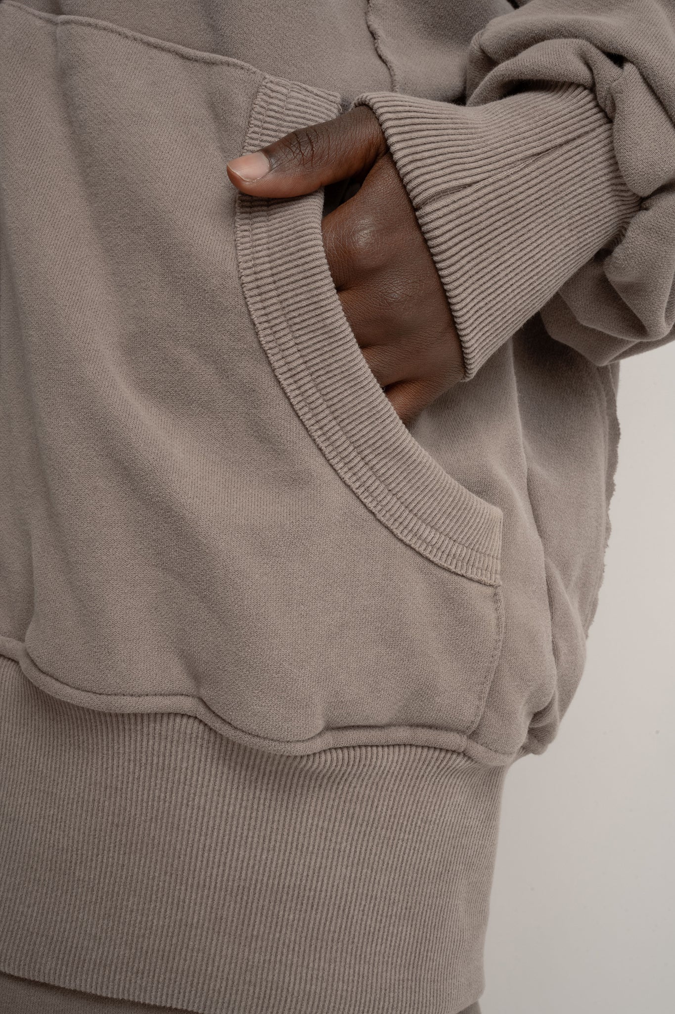 BLUZA Z EFEKTEM WASHED MOCCA - SENJA