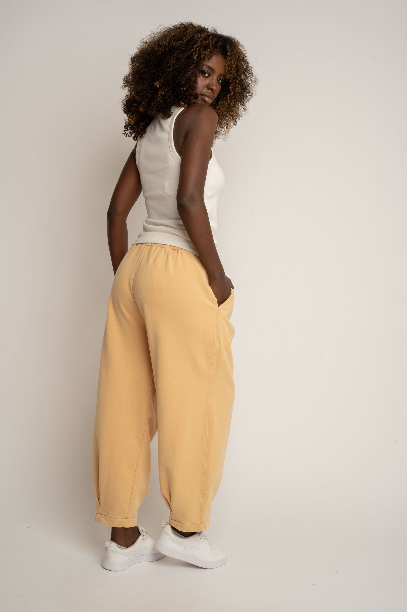 SPODNIE DRESOWE Z EFEKTEM WASHED BRZOSKWINIOWE - RIBE PETIT