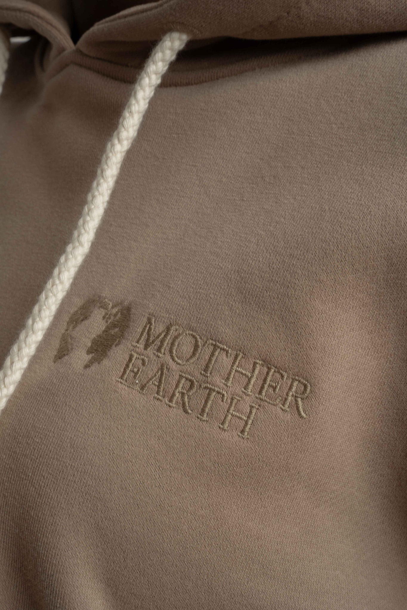 BLUZA Z KAPTUREM JASNOBRĄZOWA - MOHELI