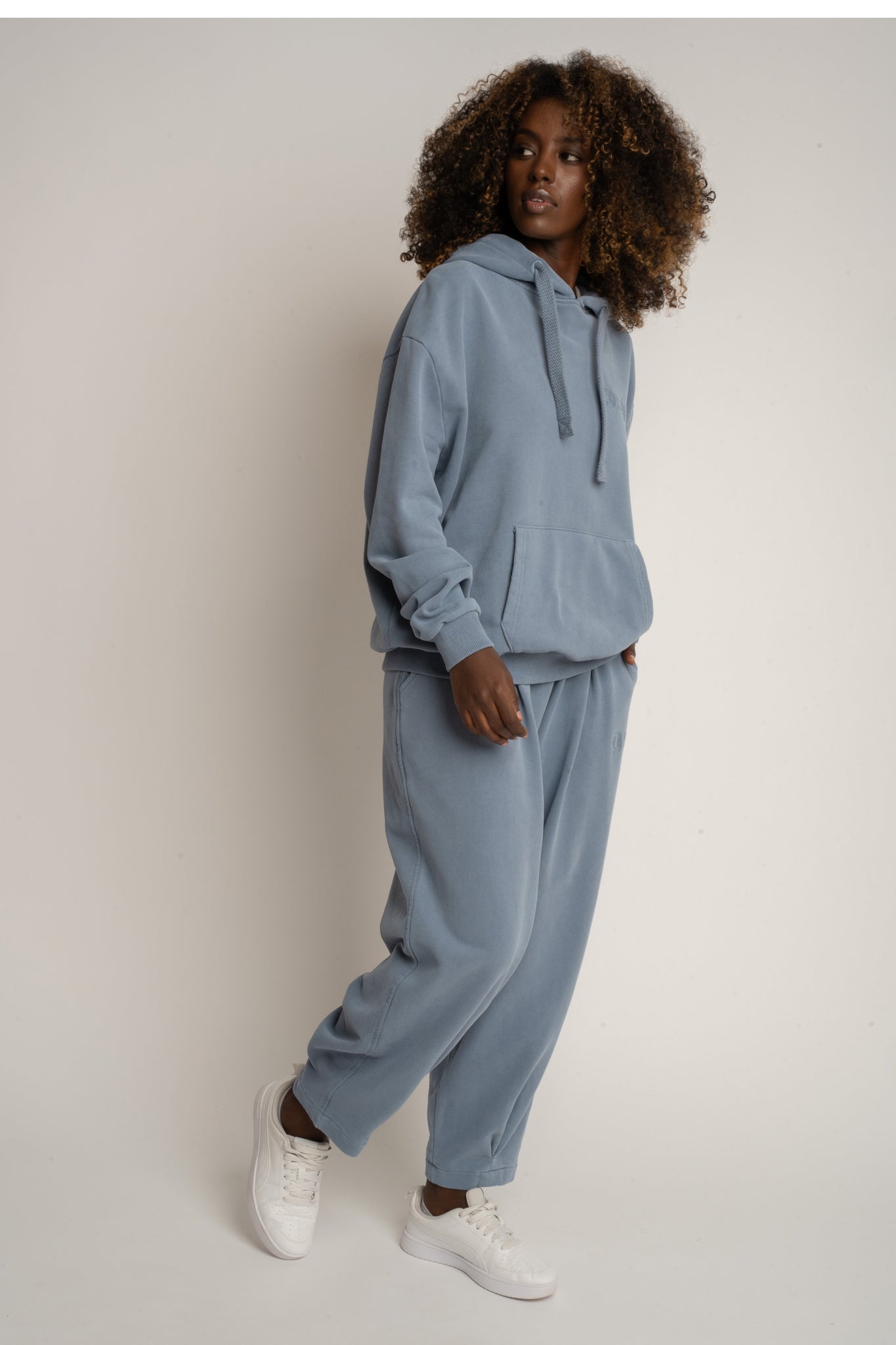 SPODNIE DRESOWE Z EFEKTEM WASHED NIEBIESKIE - RIBE PETIT