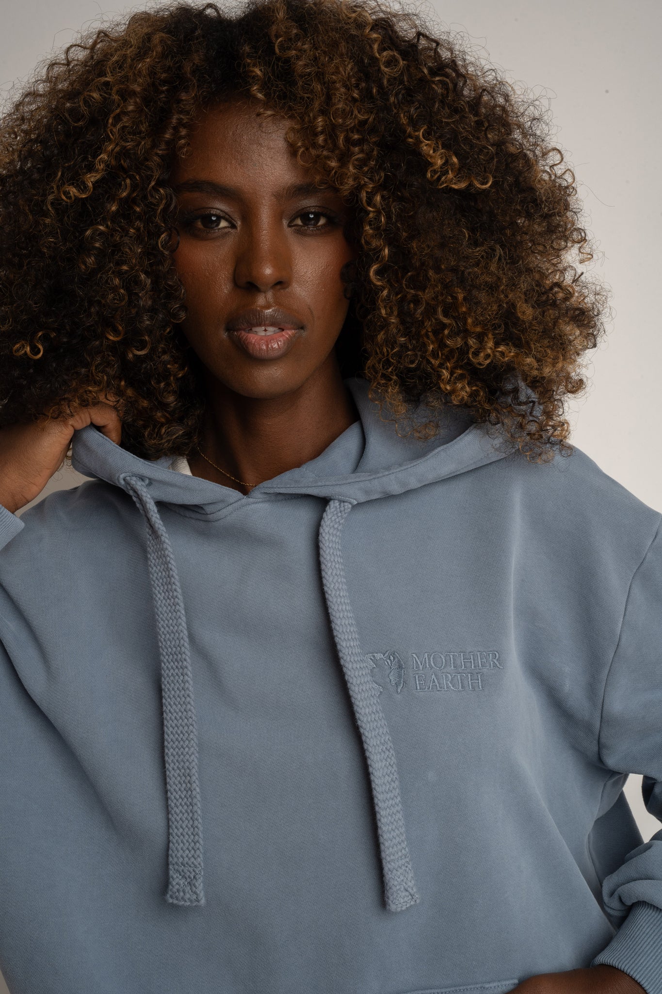 BLUZA Z EFEKTEM WASHED NIEBIESKA - LAPLAND