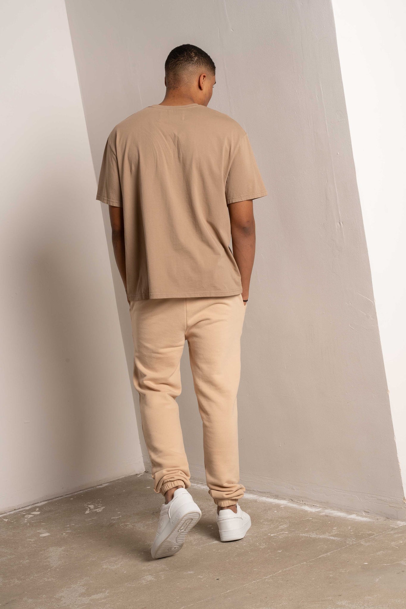 OVERSIZED T-SHIRT WITH A DELICATE WASH EFFECT, BEIGE - MOROTAI
