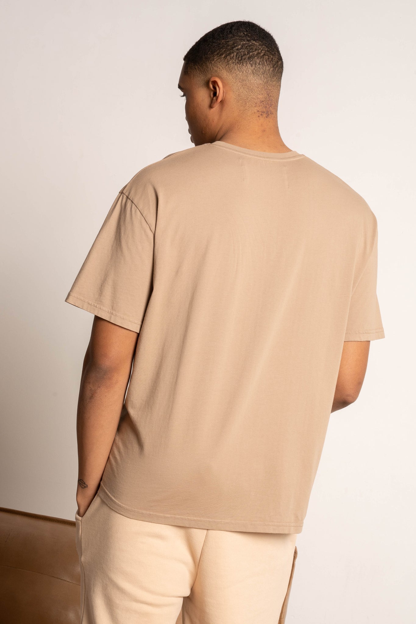 OVERSIZED T-SHIRT WITH A DELICATE WASH EFFECT, BEIGE - MOROTAI