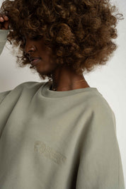 BLUZA O KROJU REGULAR FIT Z DŁUŻSZYM TYŁEM OLIWKOWA - COOK