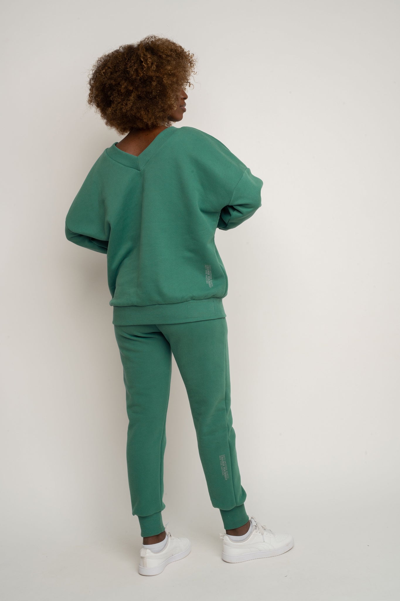 BLUZA Z DEKOLTEM OVERSIZE ZIELONA - BISCOE