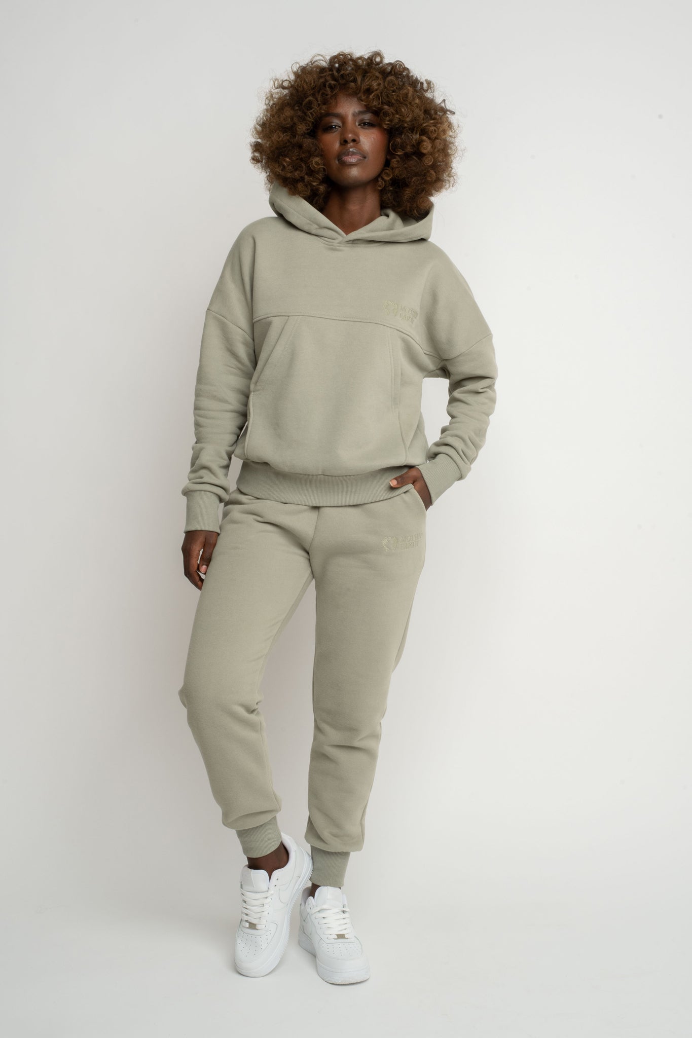 BLUZA Z KAPTUREM OLIWKOWA - MURIA