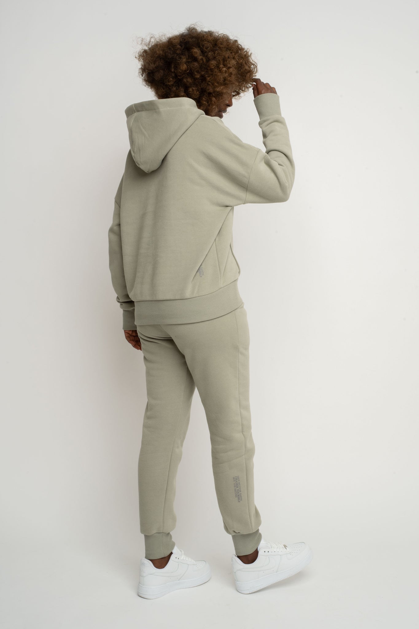 BLUZA Z KAPTUREM OLIWKOWA - MURIA