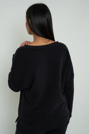 BLUZA OVERSIZE Z SZEROKIM DEKOLTEM CZARNA - MULL