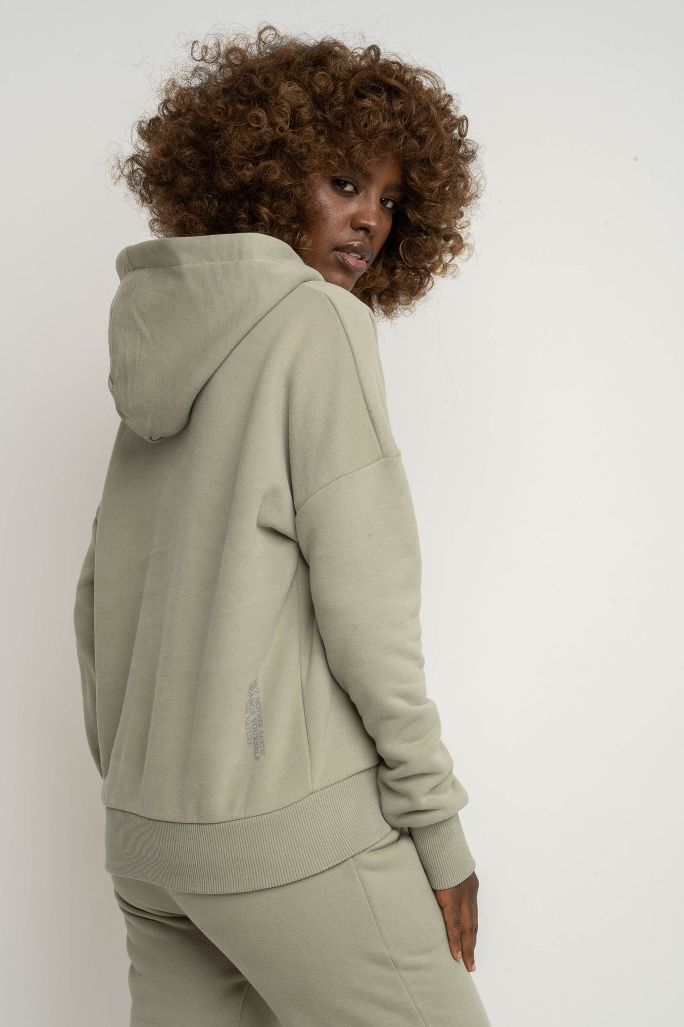 BLUZA Z KAPTUREM OLIWKOWA - MURIA