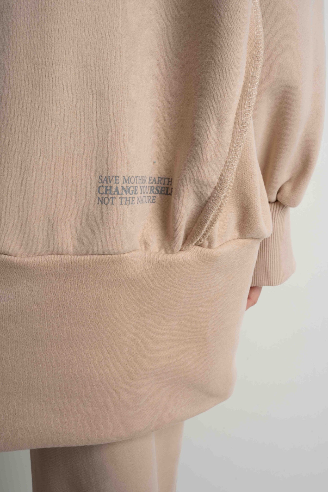 OVERSIZE HOODED SWEATSHIRT WITH SIDE SLOTS BEIGE - HOLA