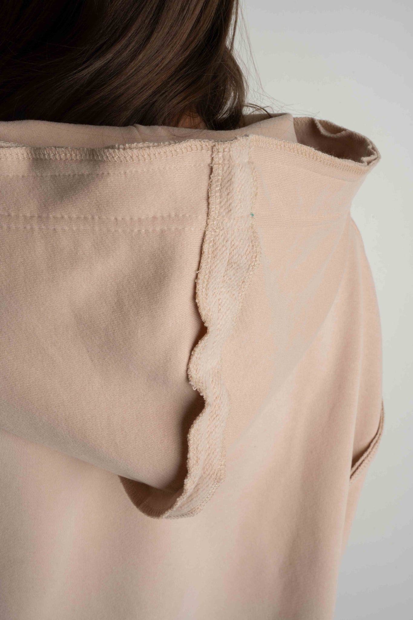 OVERSIZE HOODED SWEATSHIRT WITH SIDE SLOTS BEIGE - HOLA