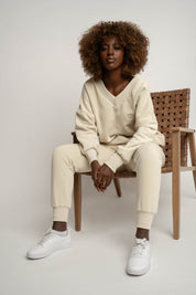 BLUZA Z DEKOLTEM OVERSIZE JASNOBEŻOWA - BISCOE