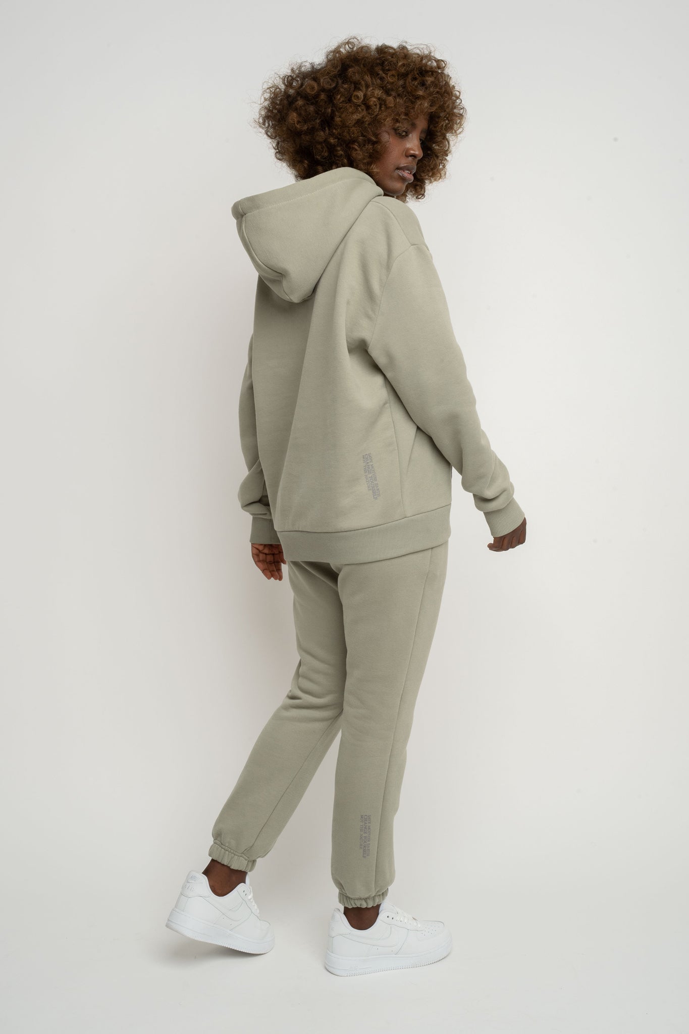 HOODIE SAGE GREEN - MOHELI