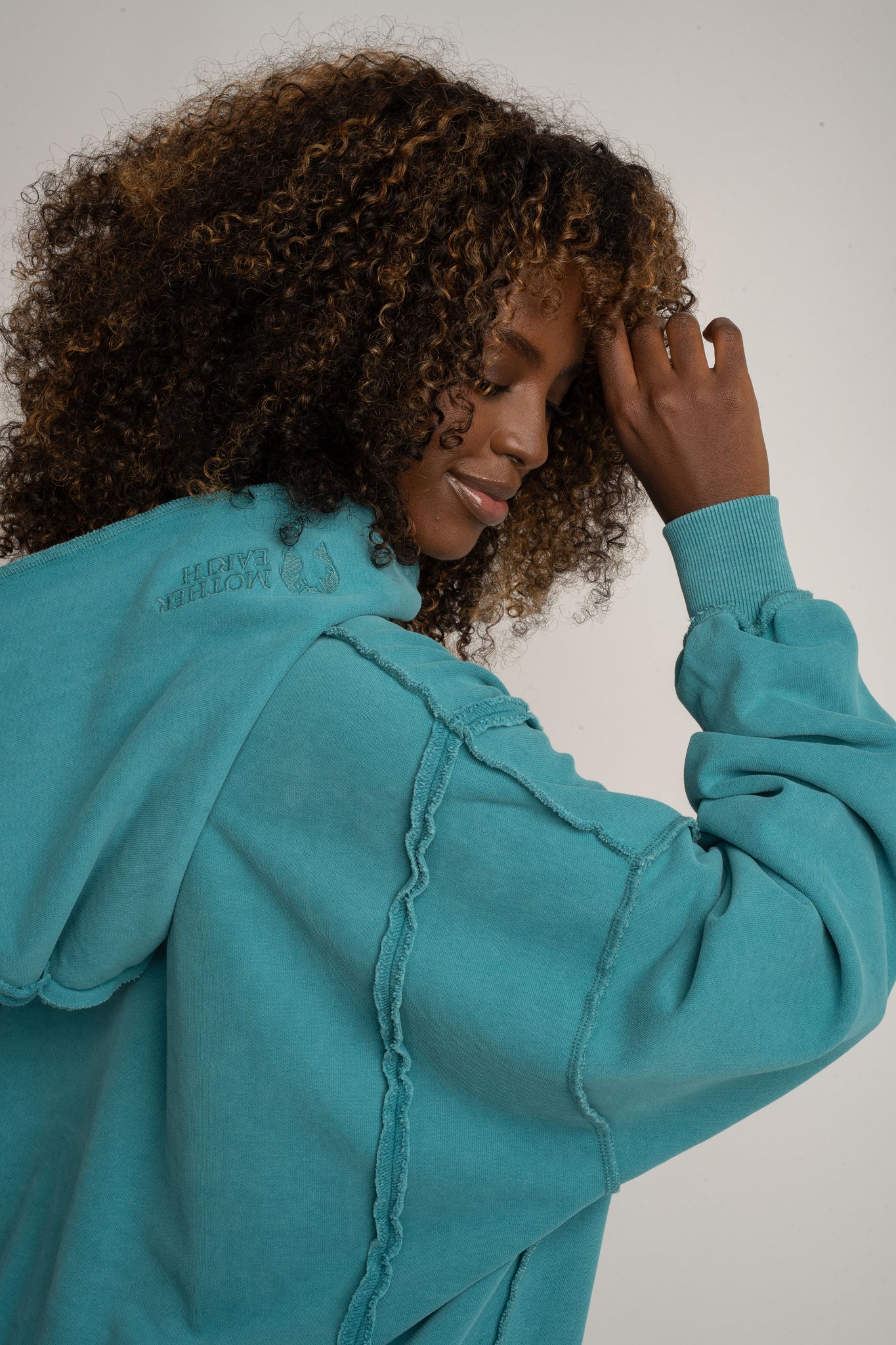 BLUZA Z EFEKTEM WASHED TURKUSOWA - OSLO