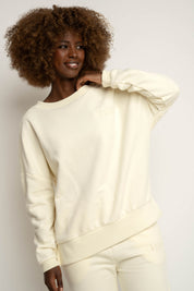 BLUZA OVERSIZE Z SZEROKIM DEKOLTEM KREMOWA - MULL