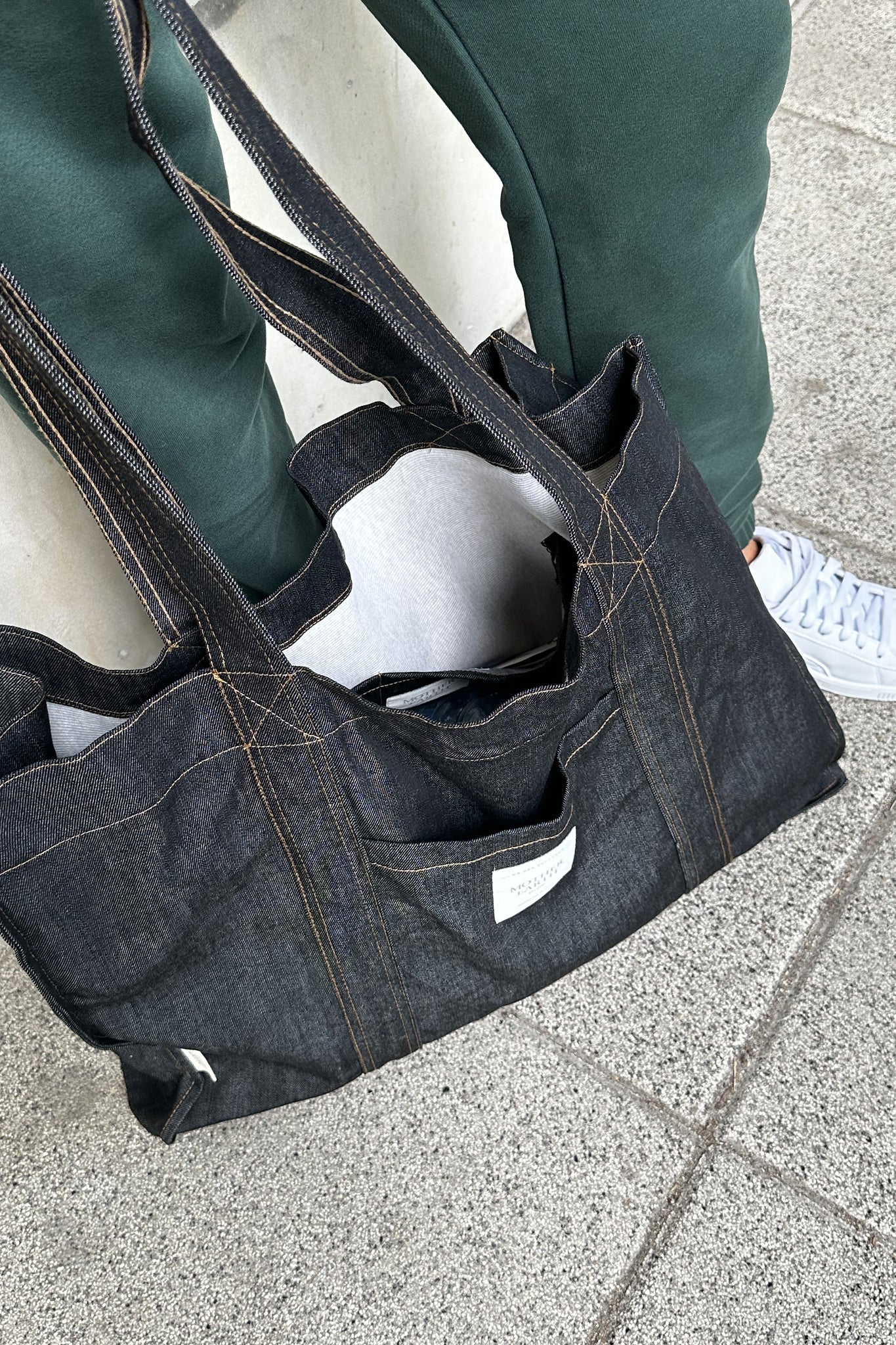 TORBA TYPU SHOPPER  BAG JEANSOWA W KOLORZE GŁĘBOKIEJ CZERNI - LIDO