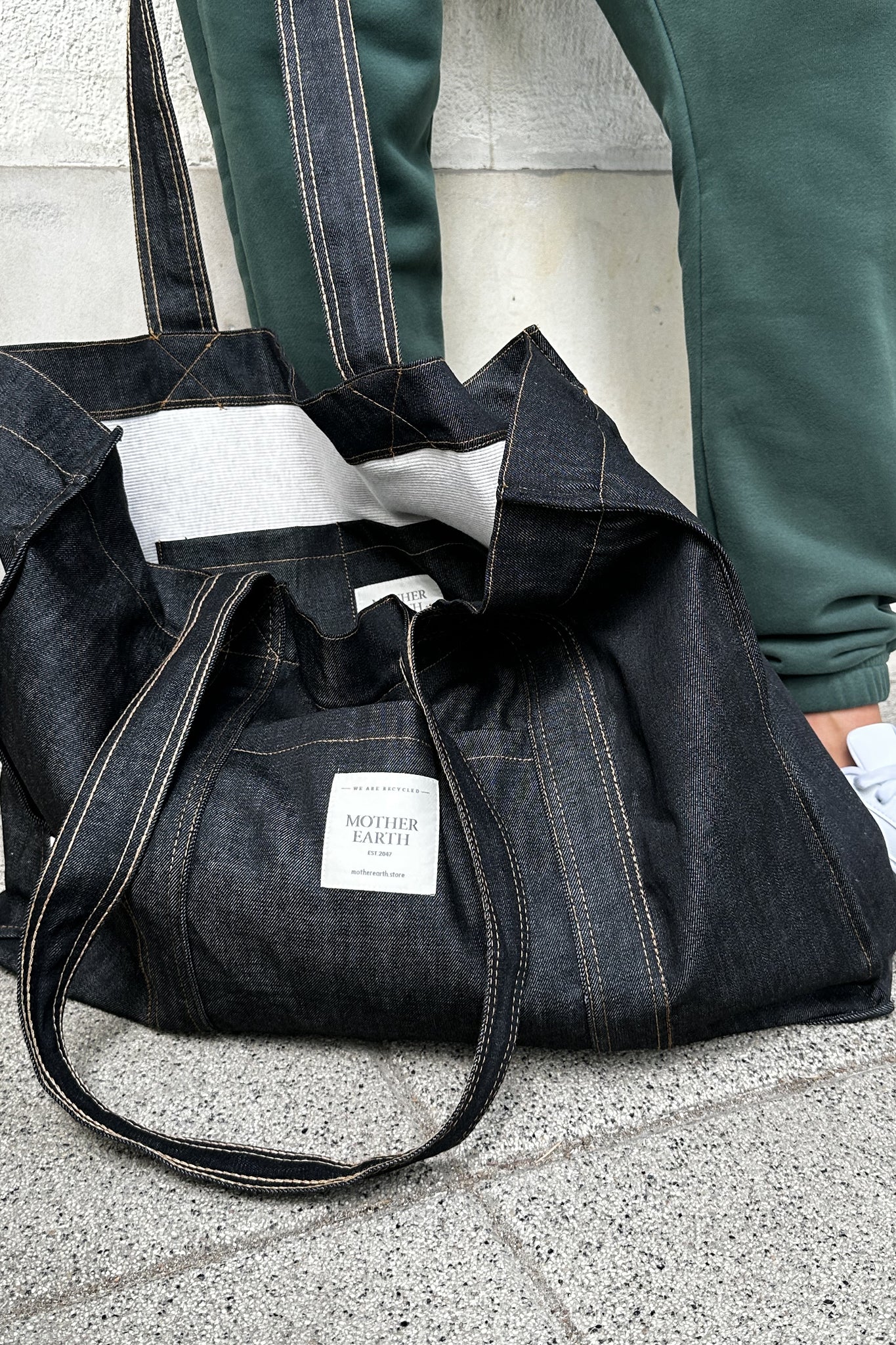 TORBA TYPU SHOPPER  BAG JEANSOWA W KOLORZE GŁĘBOKIEJ CZERNI - LIDO