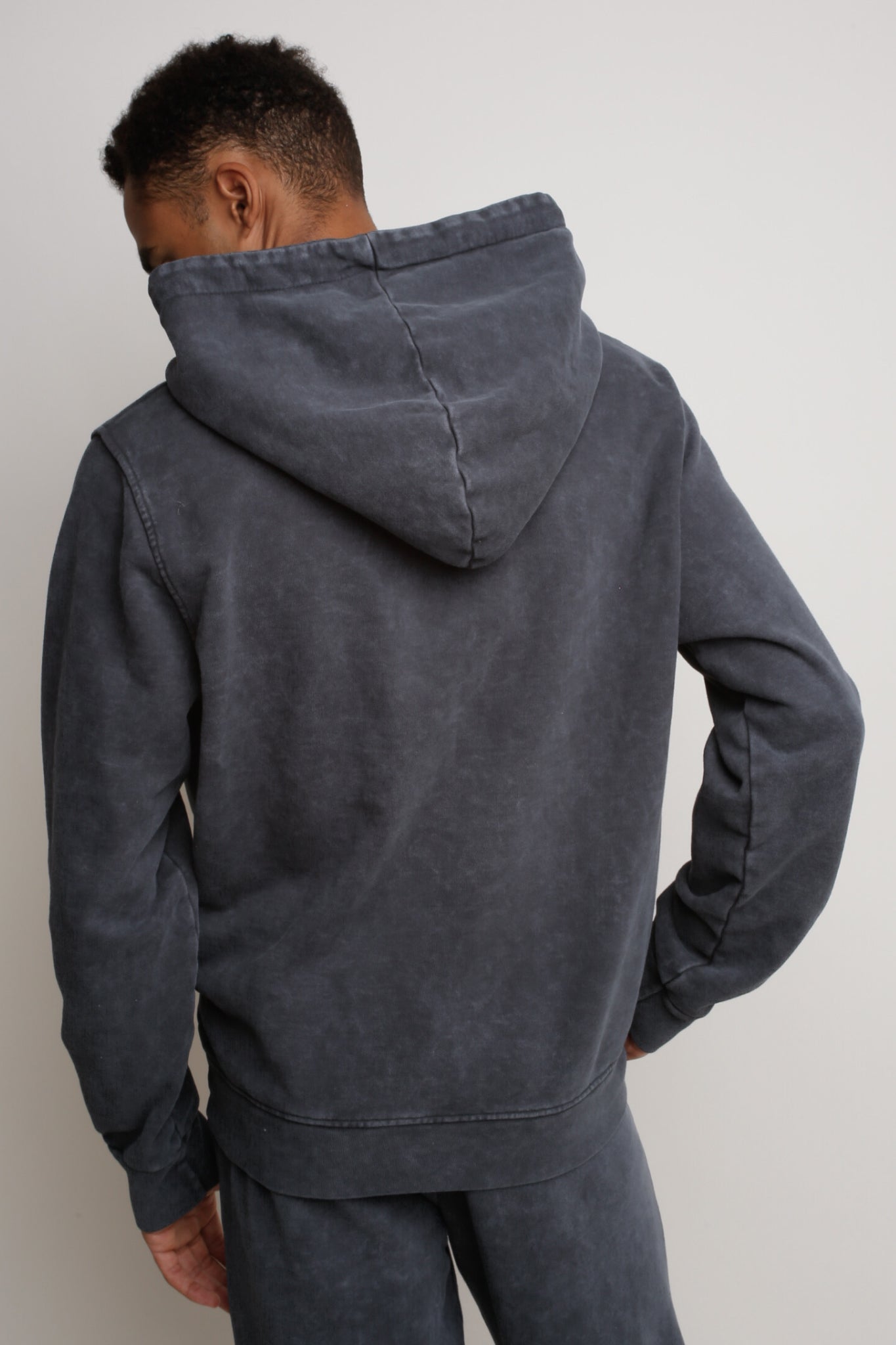 MEN'S HOODED SWEATSHIRT WITH WASHED EFFECT BLACK - ASTON