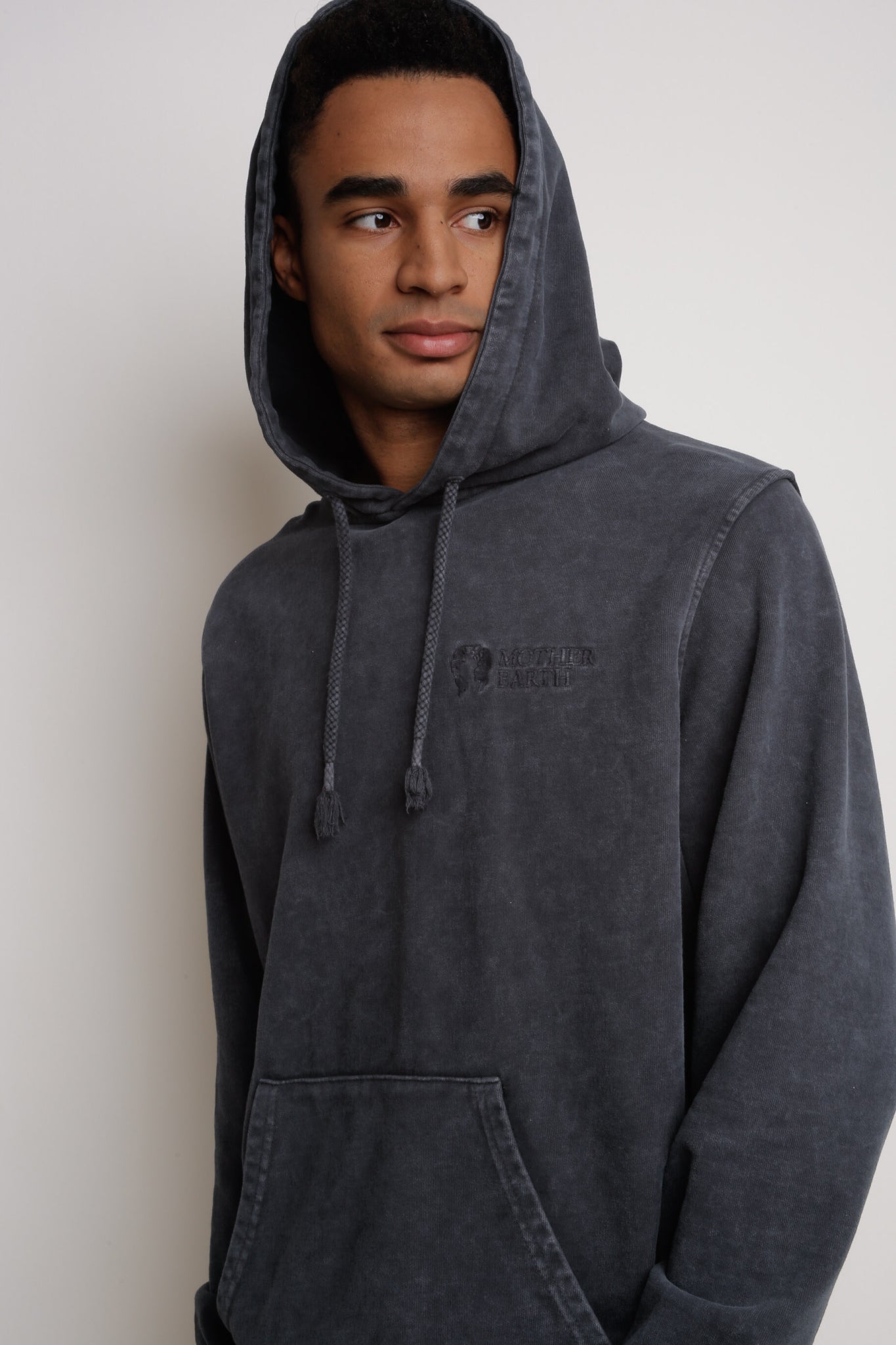 MEN'S HOODED SWEATSHIRT WITH WASHED EFFECT BLACK - ASTON