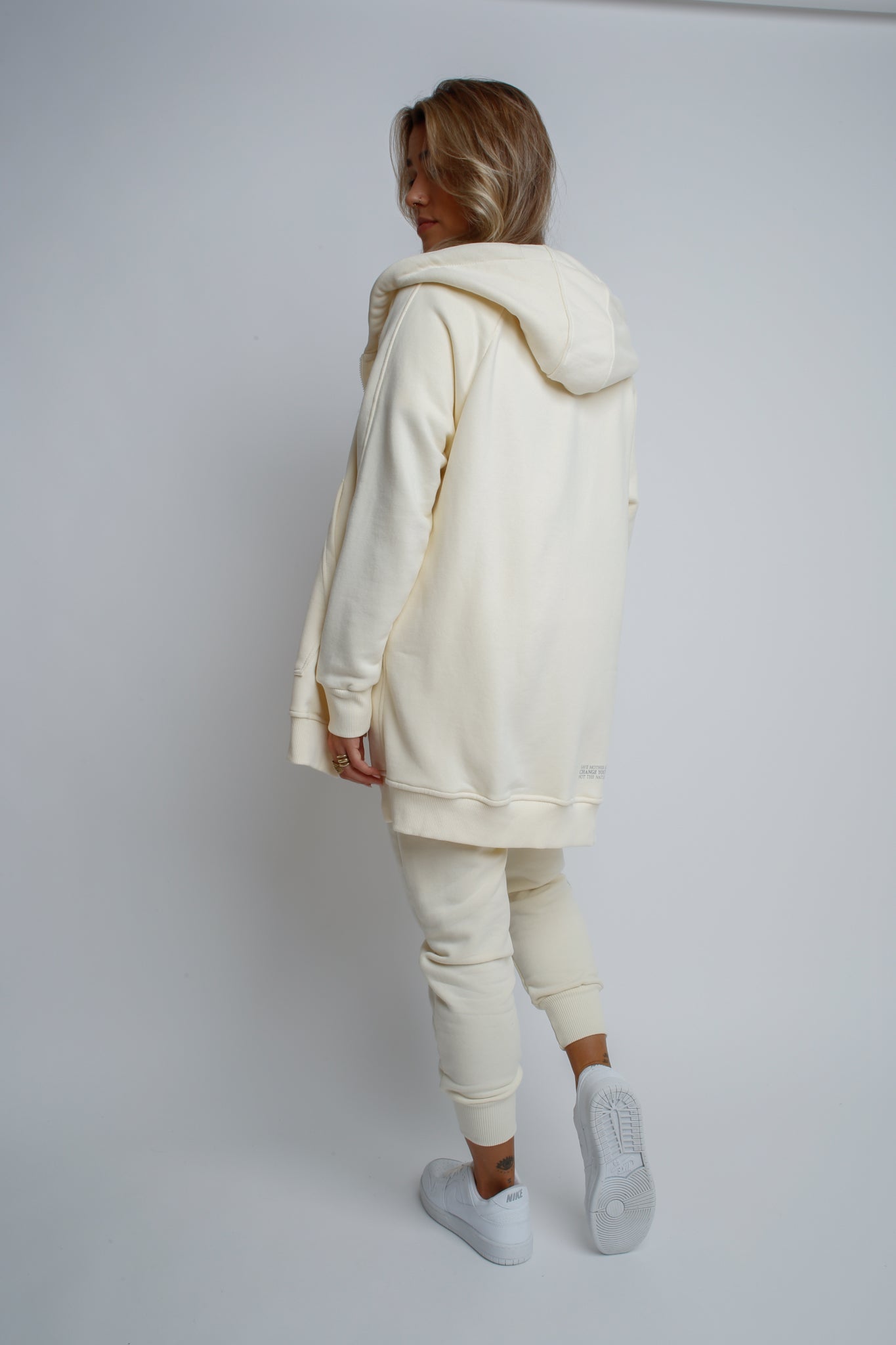 OVERSIZE ECRU HOODED SWEATSHIRT - ESMERALDA