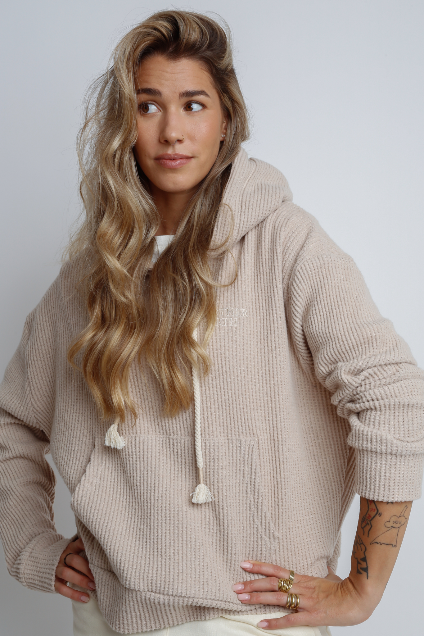 OVERSIZE HOODED KNITTED SWEATSHIRT BEIGE - ELITA