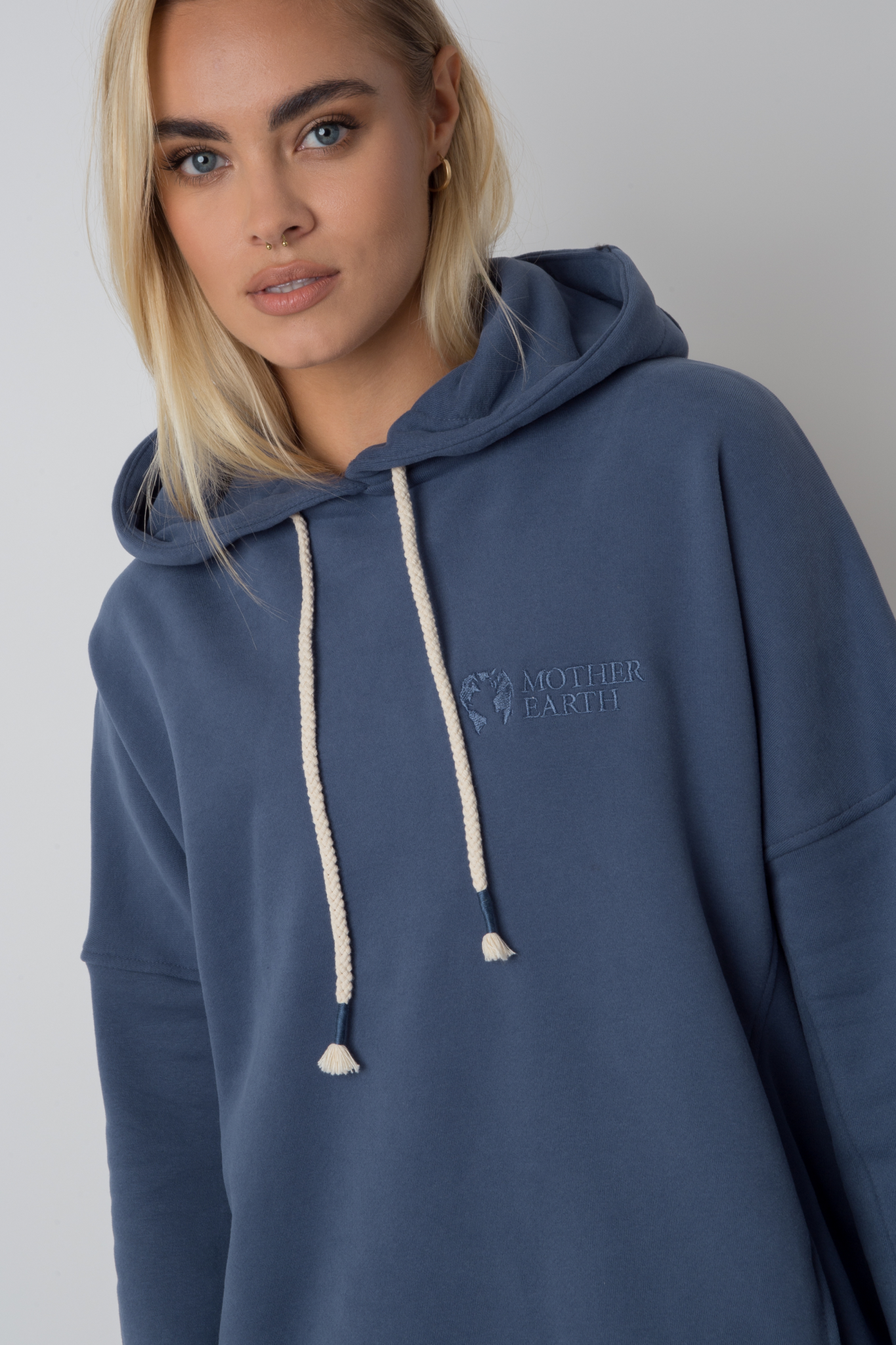 OVERSIZE HOODED SWEATSHIRT NAVY BLUE - EGERIA