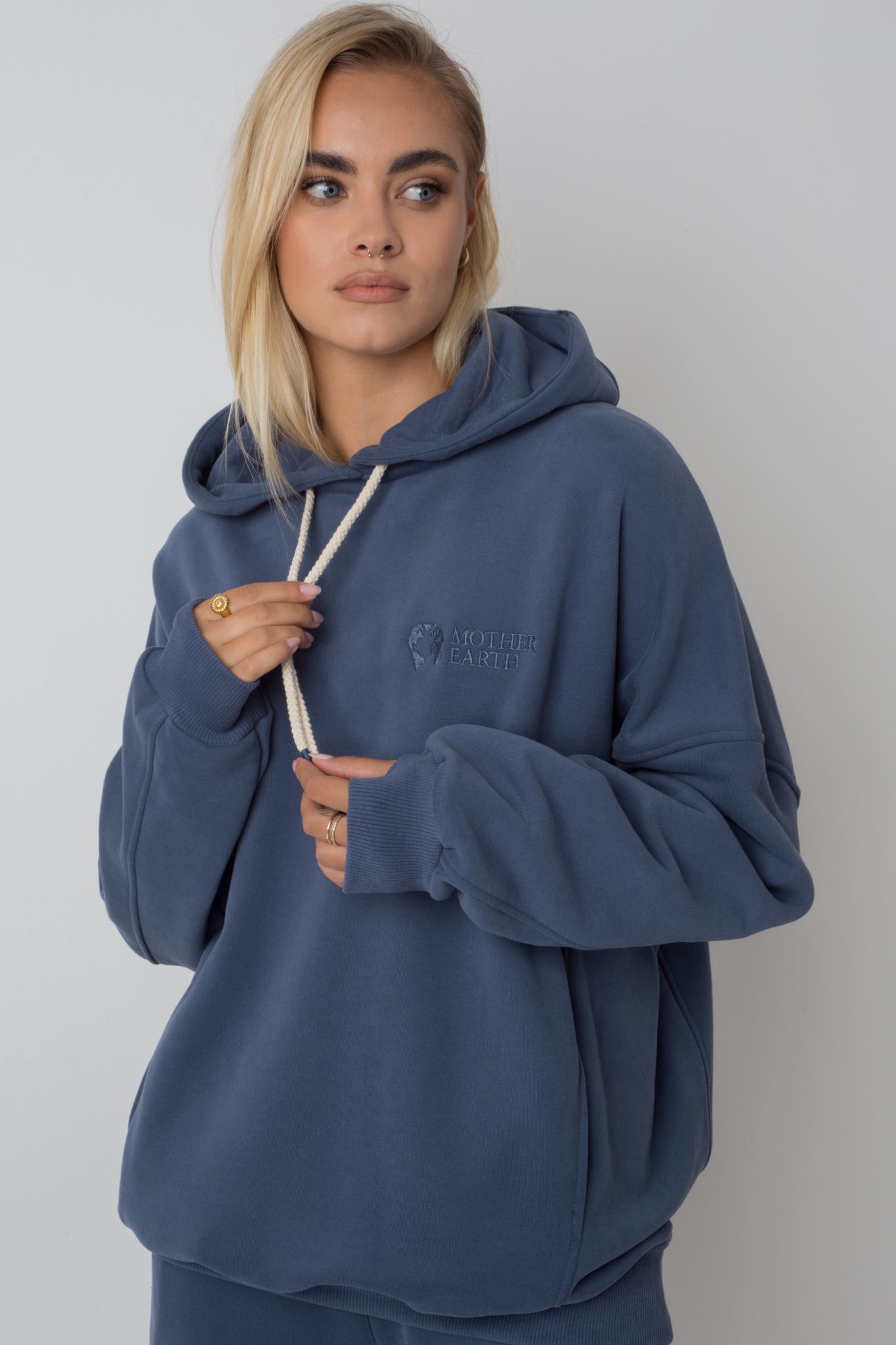 OVERSIZE HOODED SWEATSHIRT NAVY BLUE - EGERIA