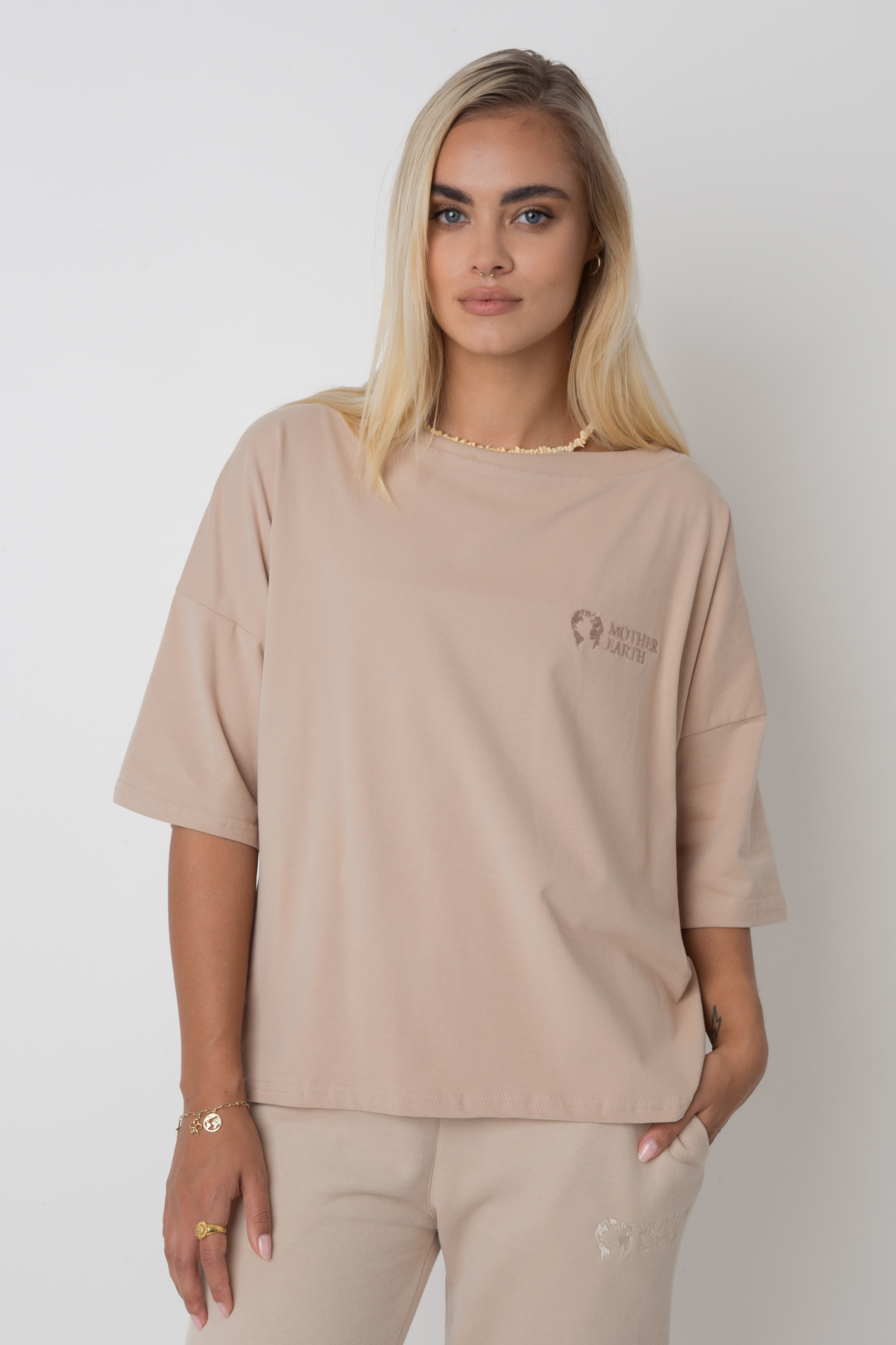 OVERSIZE T-SHIRT LIGHT BROWN - BIANCA