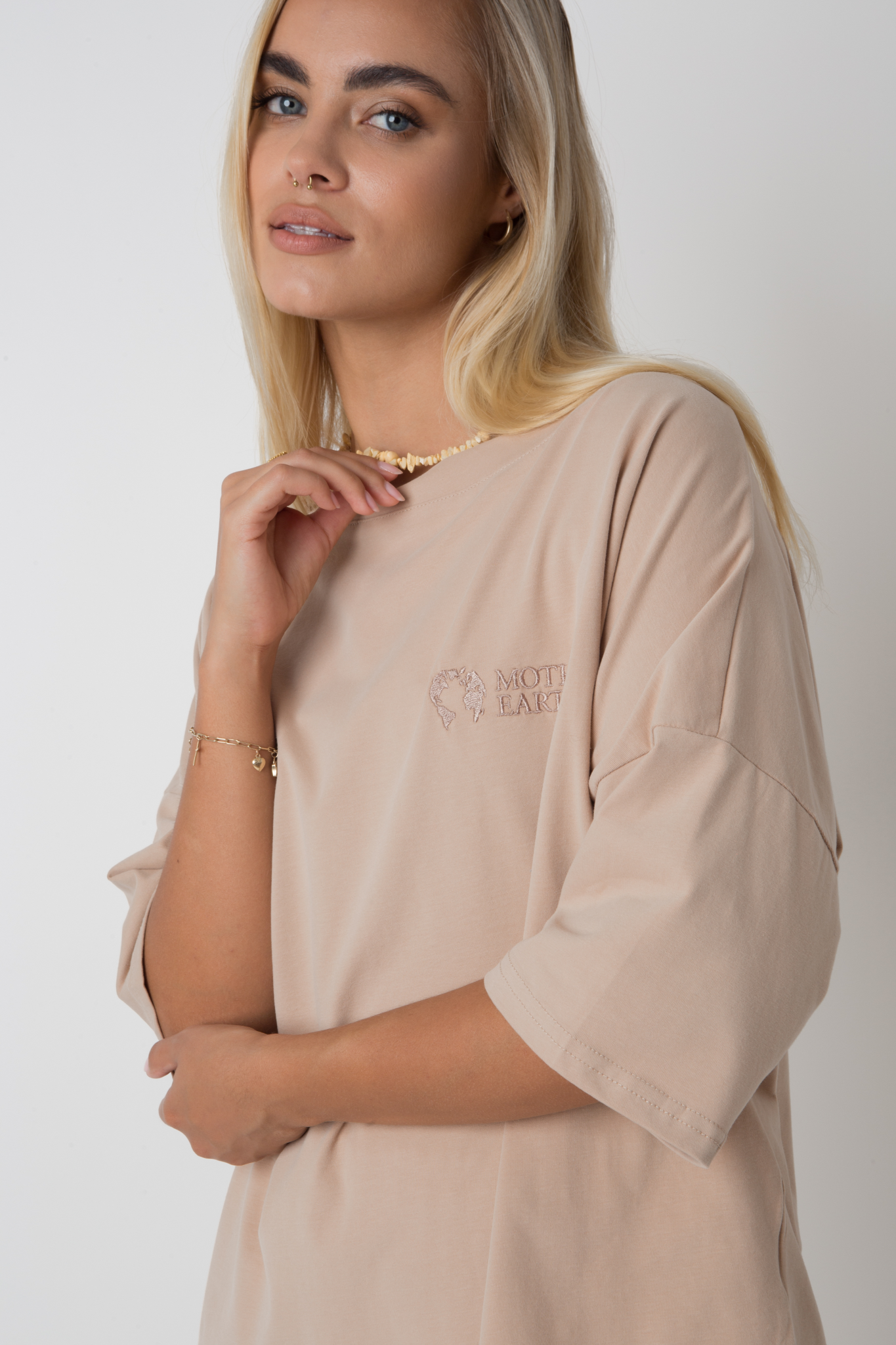 OVERSIZE T-SHIRT LIGHT BROWN - BIANCA