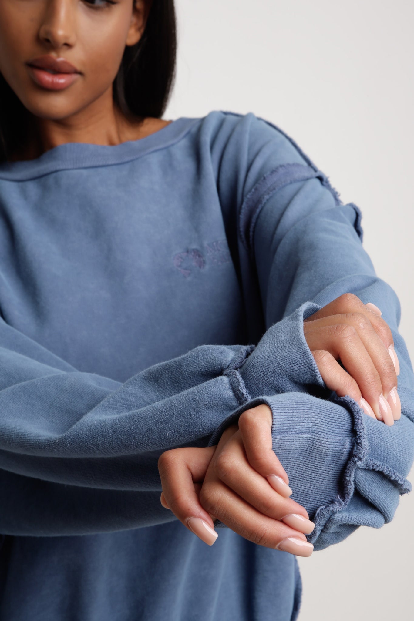 BLUE WASHED CREWNECK SWEATSHIRT - NUKU