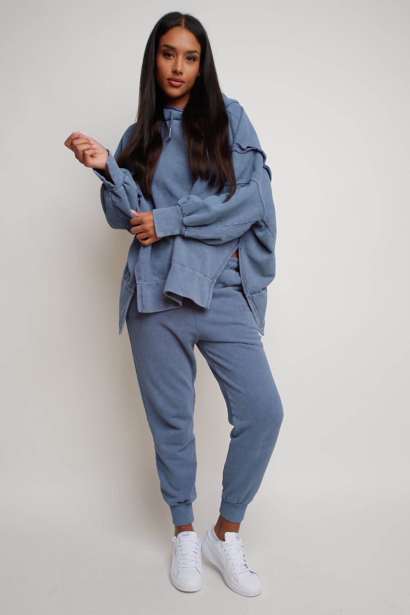 OVERSIZED SWEATSHIRT WITH WASHED EFFECT BLUE - HOLA