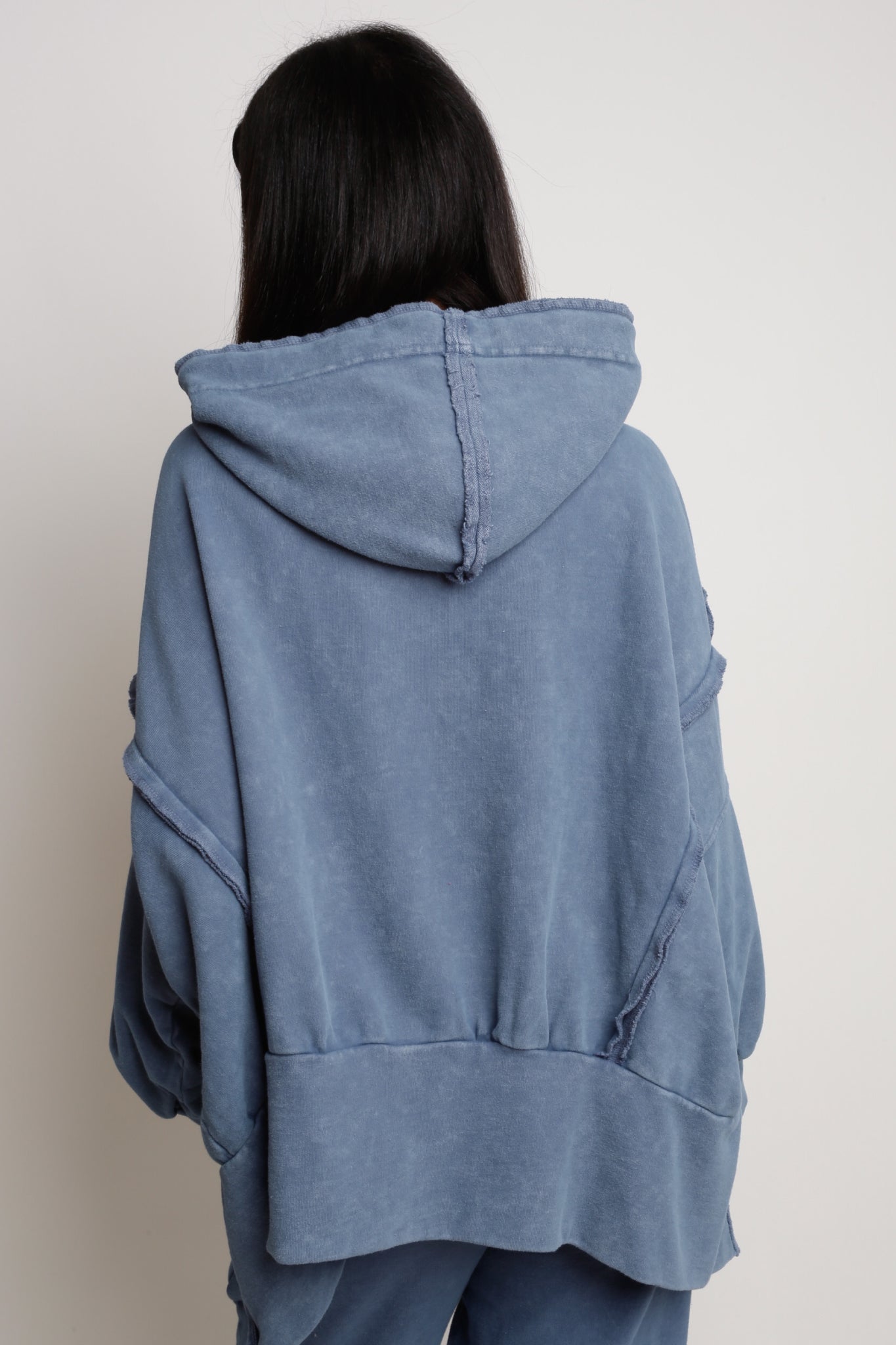 OVERSIZED SWEATSHIRT WITH WASHED EFFECT BLUE - HOLA