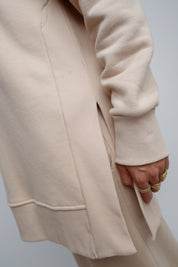 LONG SWEATSHIRT WITH SLOTS ON THE SIDES BEIGE - ISLANDIA