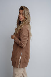 LONG SWEATSHIRT WITH SLOTS ON THE SIDES, DARK BROWN - ISLANDIA