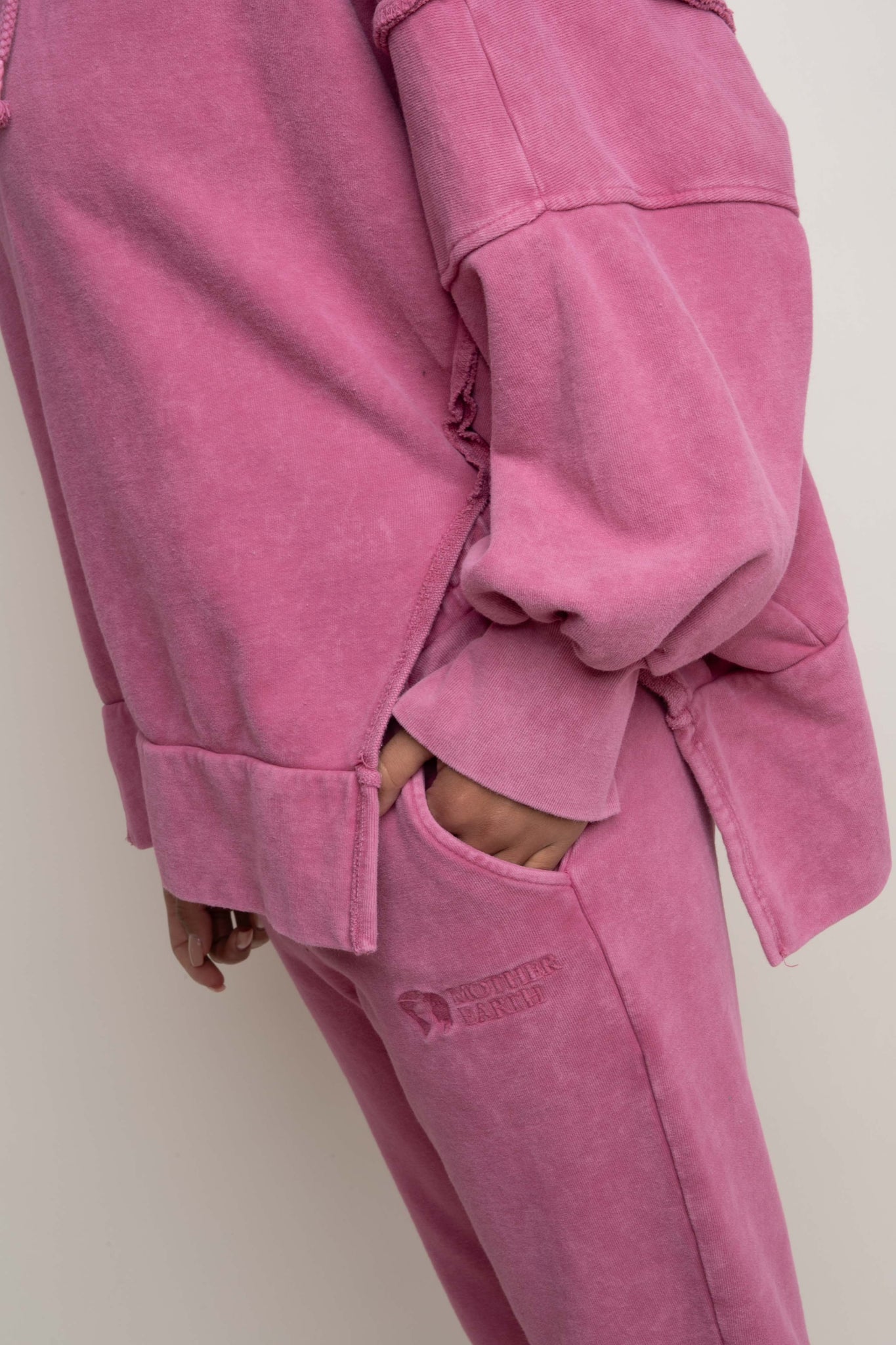 OVERSIZED SWEATSHIRT WITH WASHED EFFECT PINK - HOLA