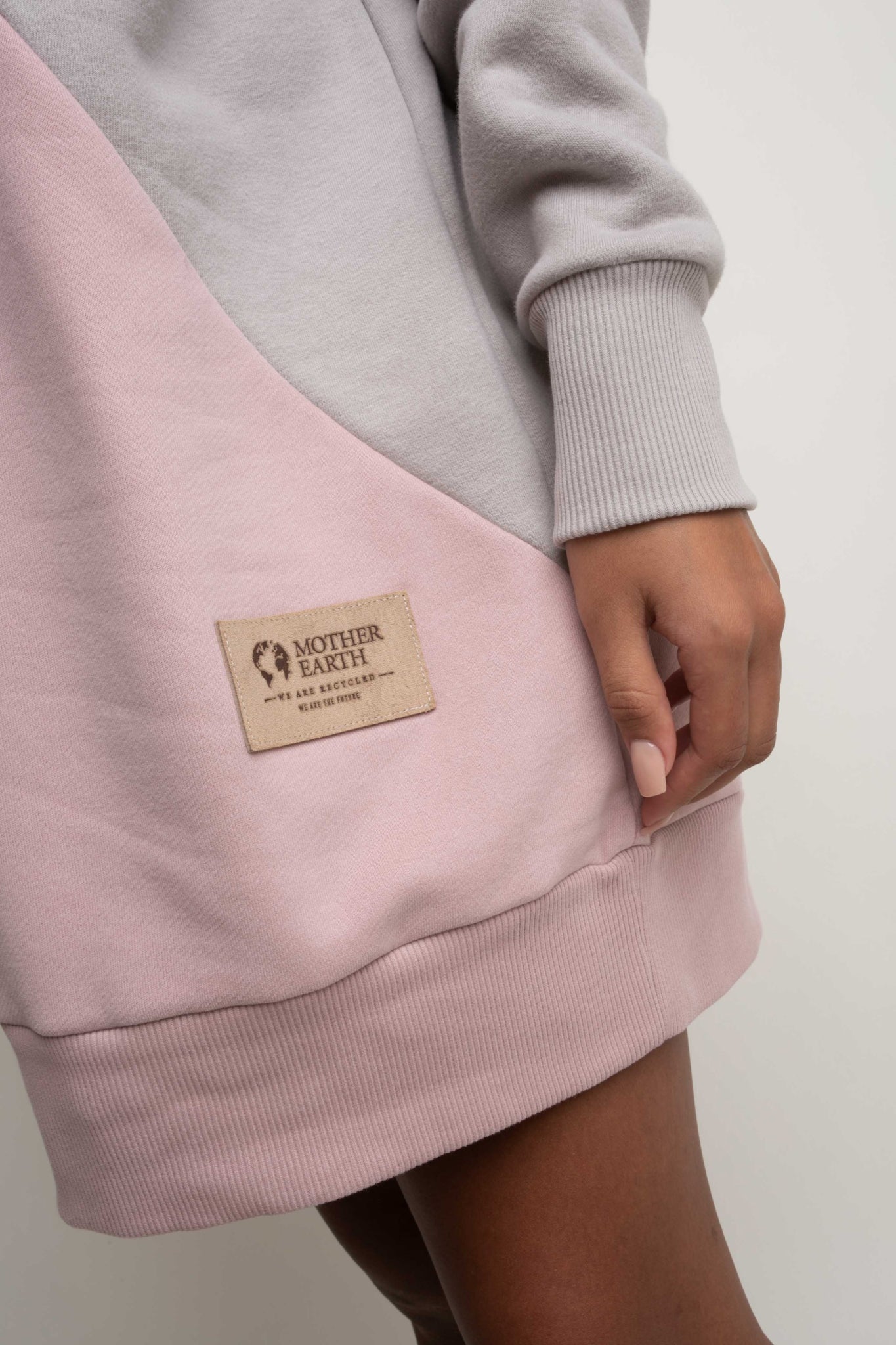 LONG OVERSIZE HOODED SWEATSHIRT LIGHT PINK - SALAMINA