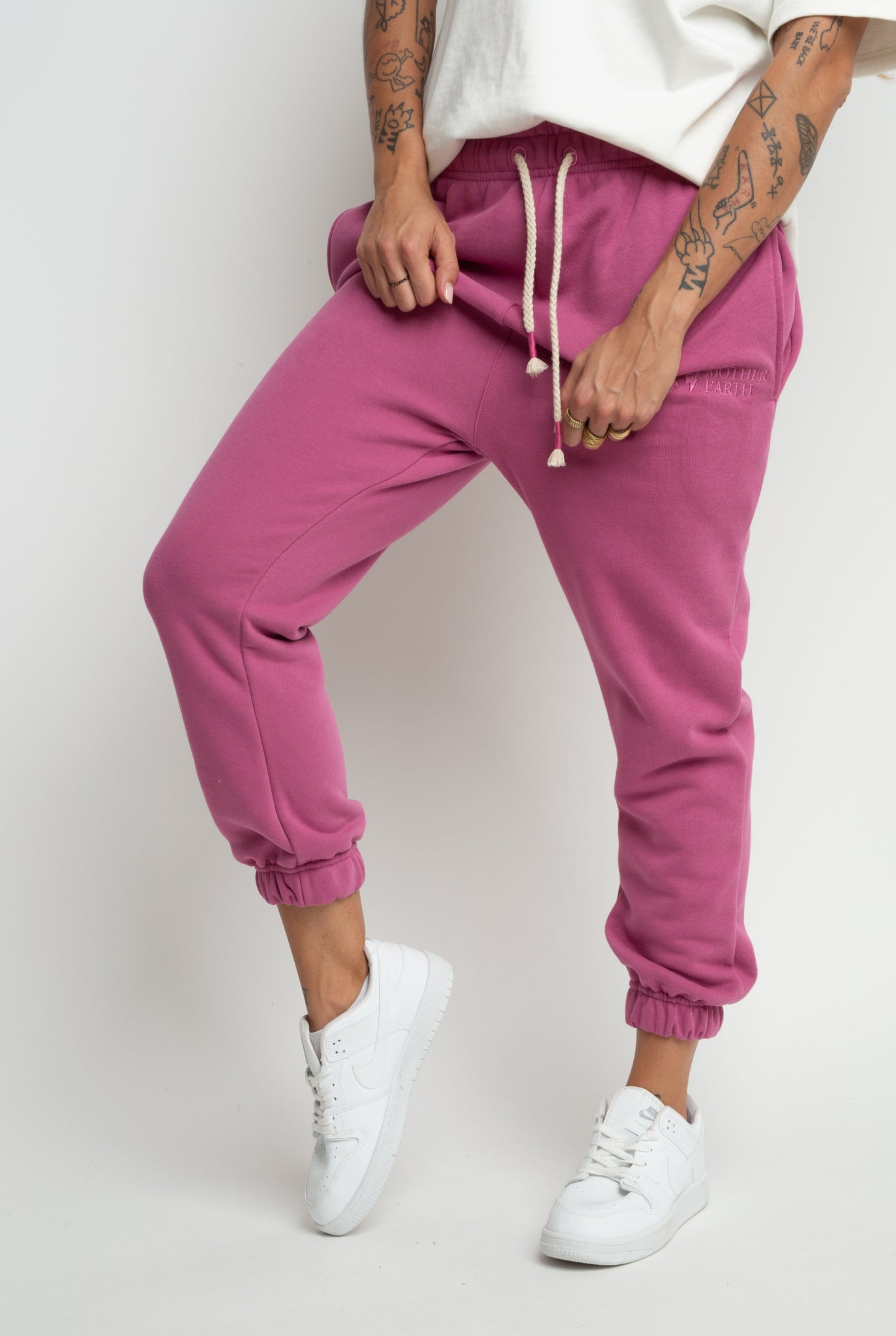 KARPATOS - OVERSIZE UNISEX FUCHSIA SWEATPANTS