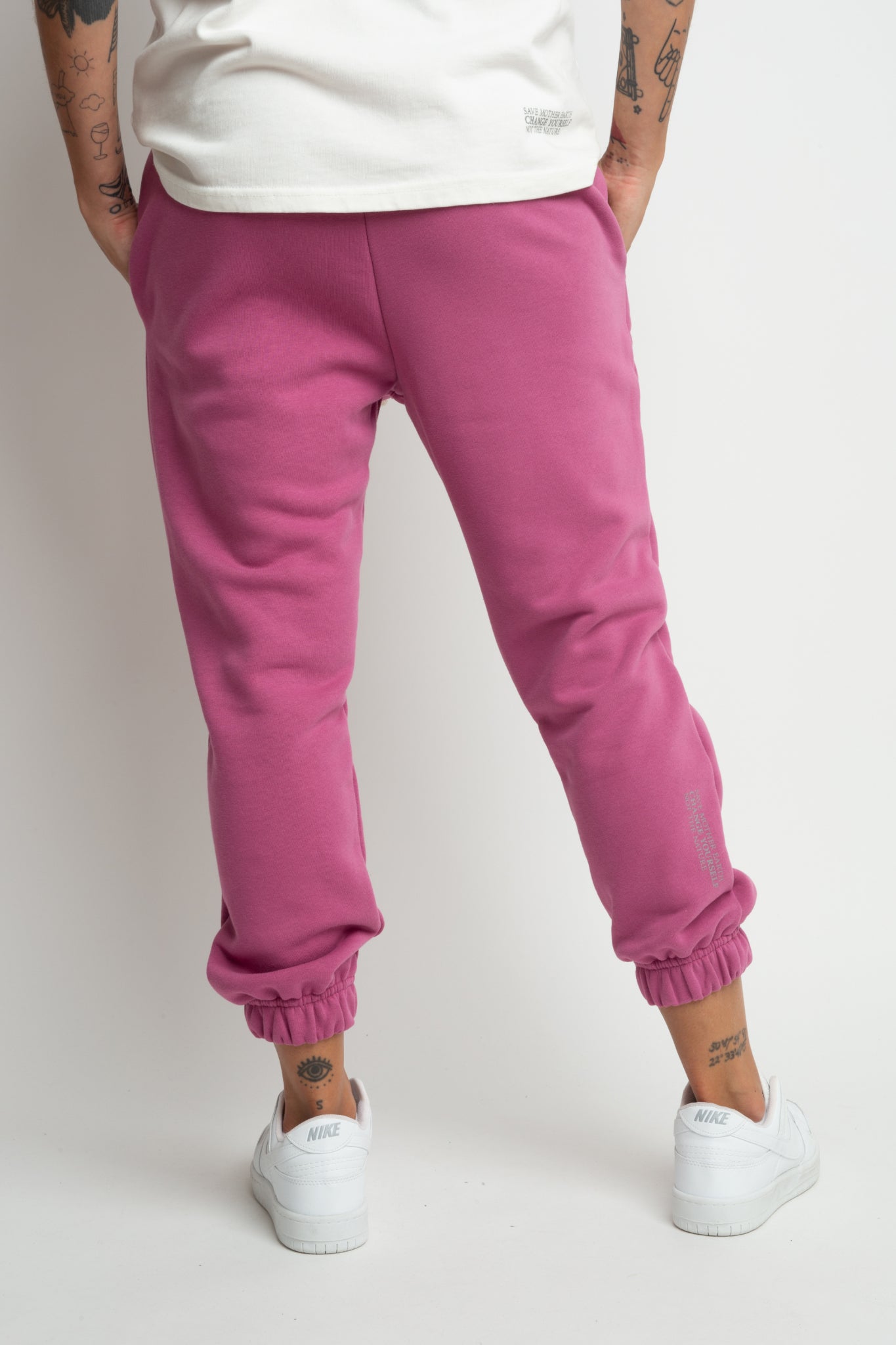 KARPATOS - OVERSIZE UNISEX FUCHSIA SWEATPANTS