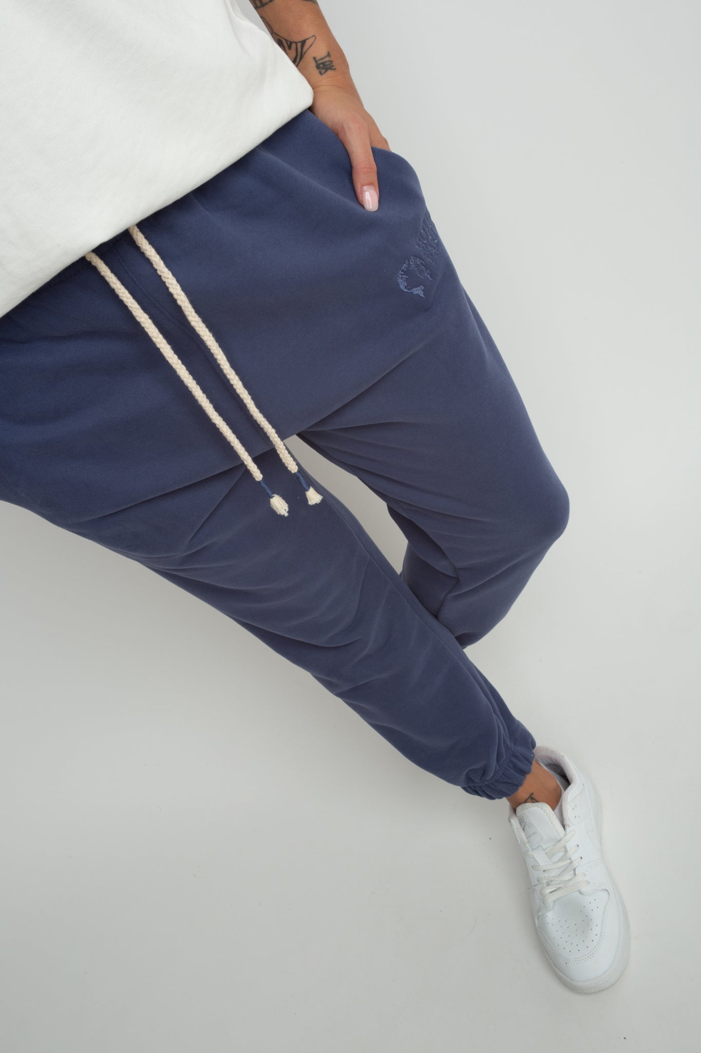 KARPATOS - OVERSIZE UNISEX SWEATPANTS NAVY