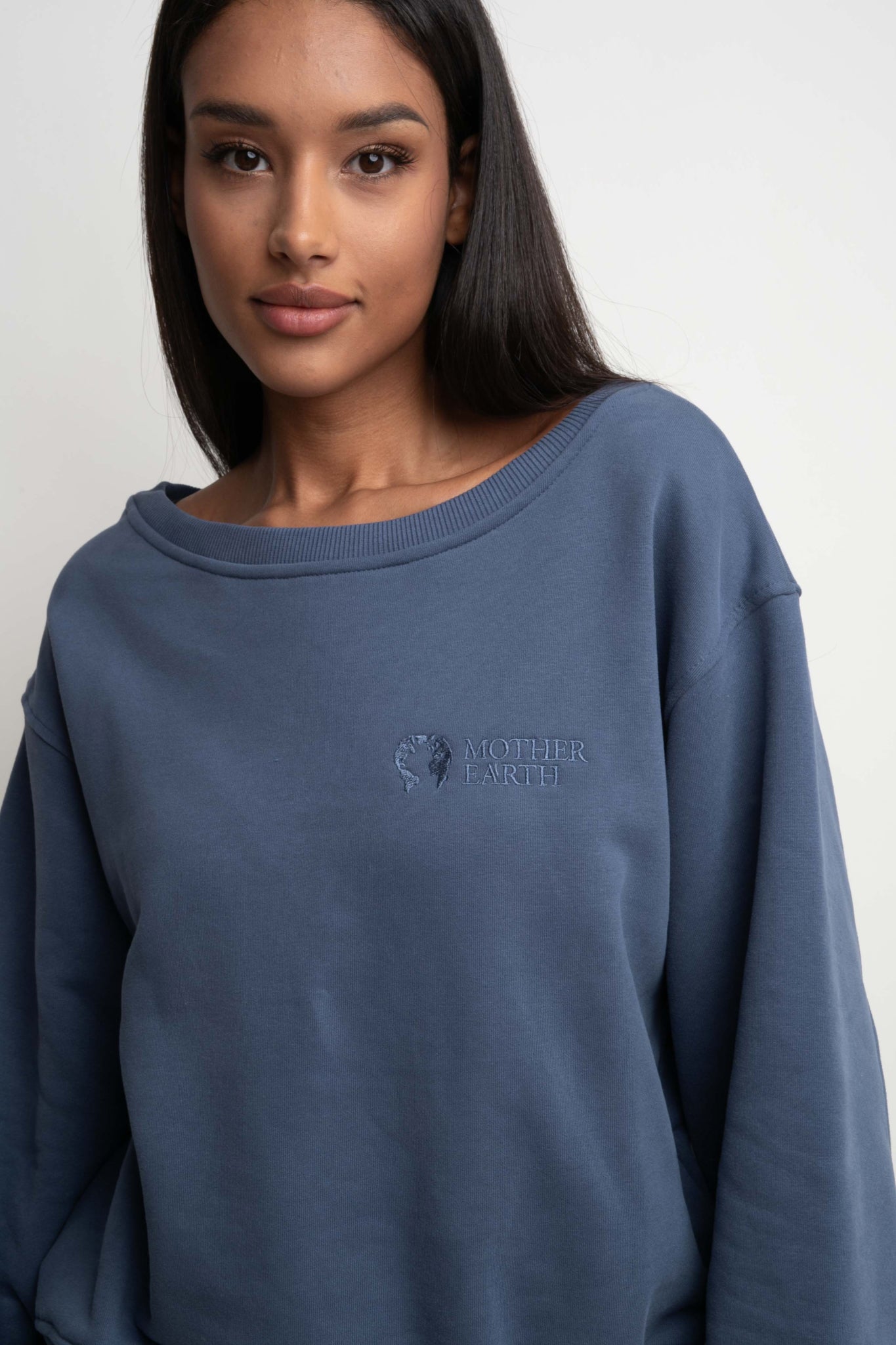 BLUZA TYPU CREWNECK GRANATOWA - COMINO