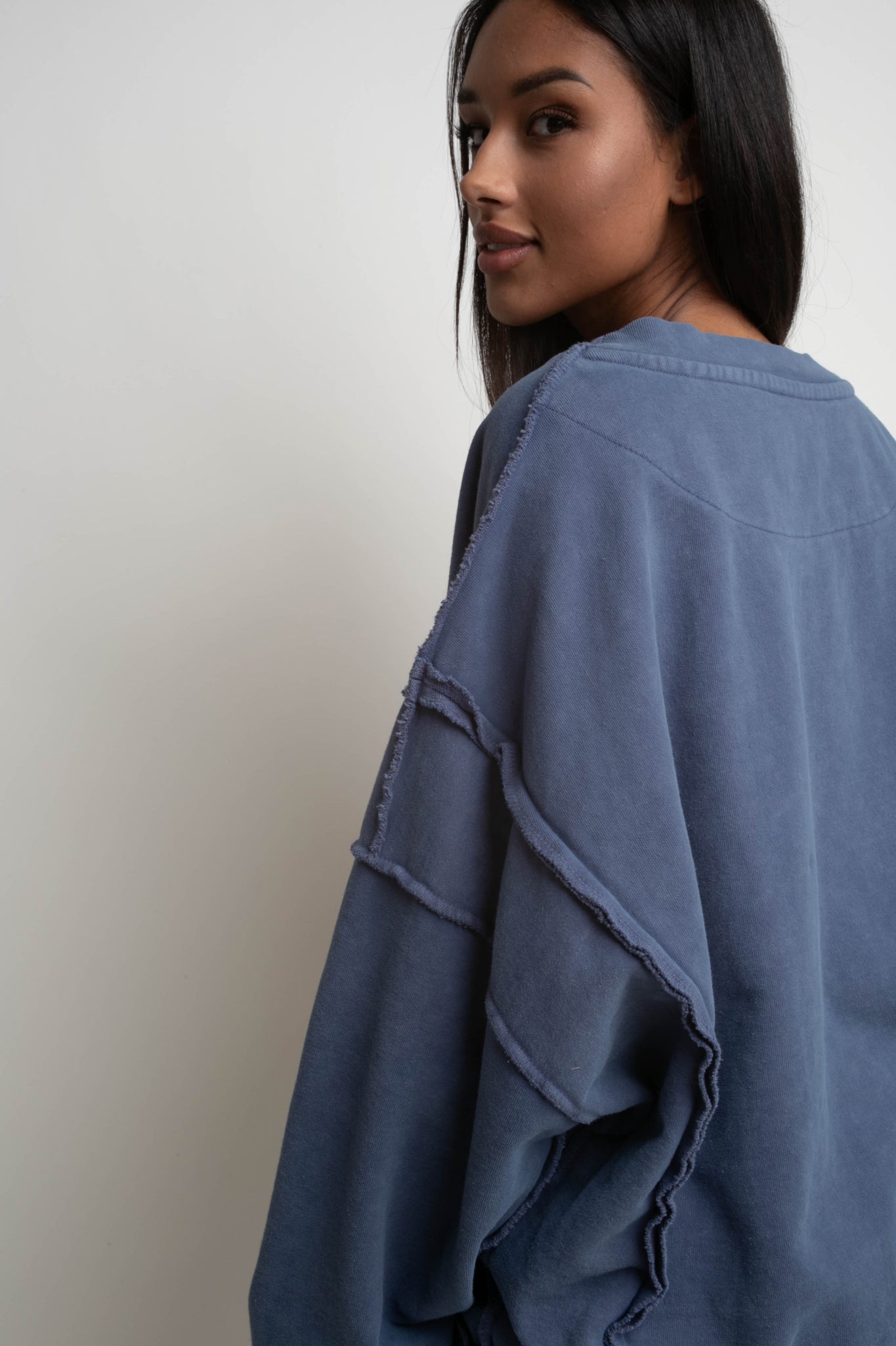 BLUE WASHED CREWNECK SWEATSHIRT - NUKU