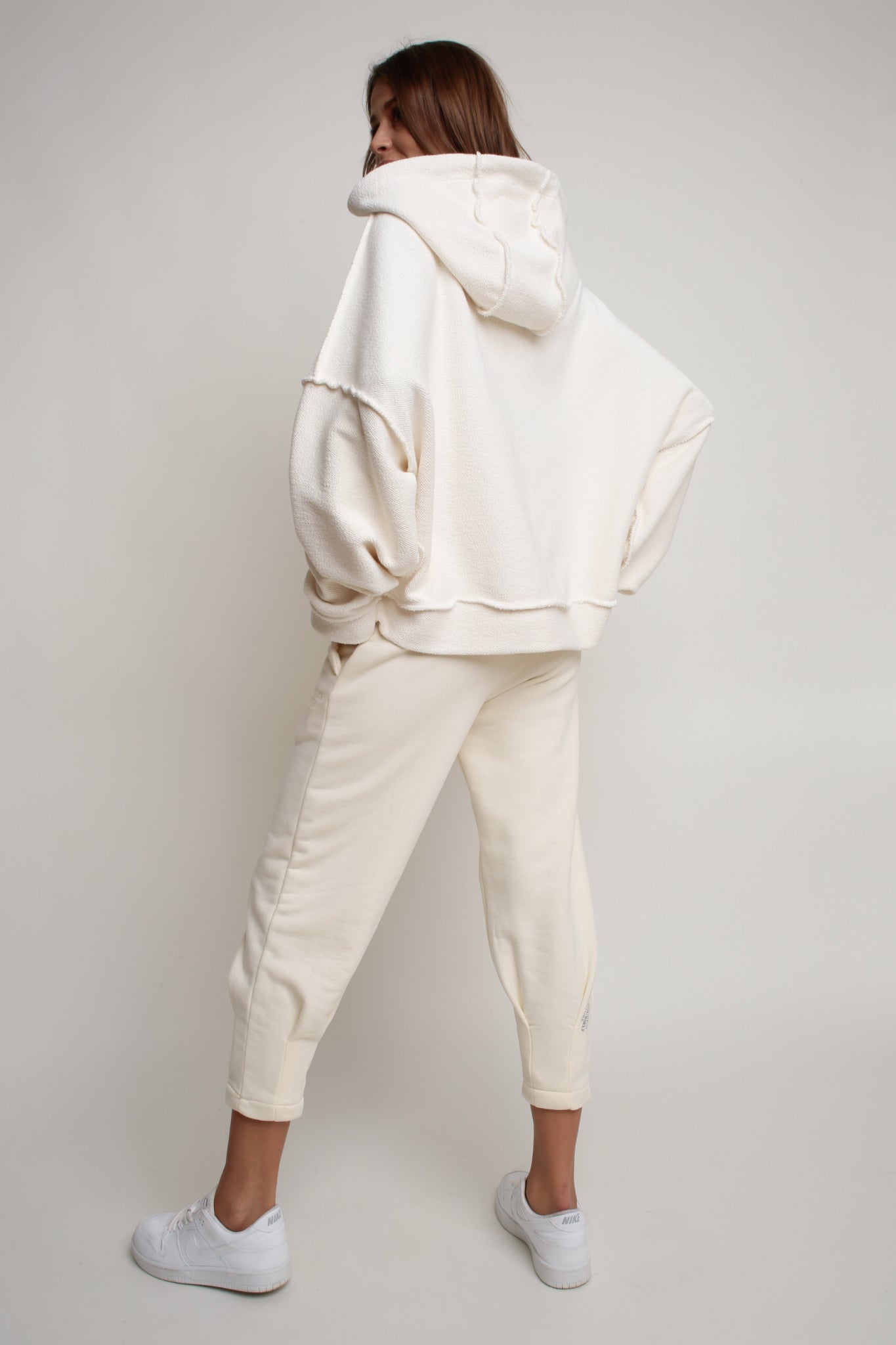 OVERSIZE ECRU HOODED SWEATSHIRT - NESCA