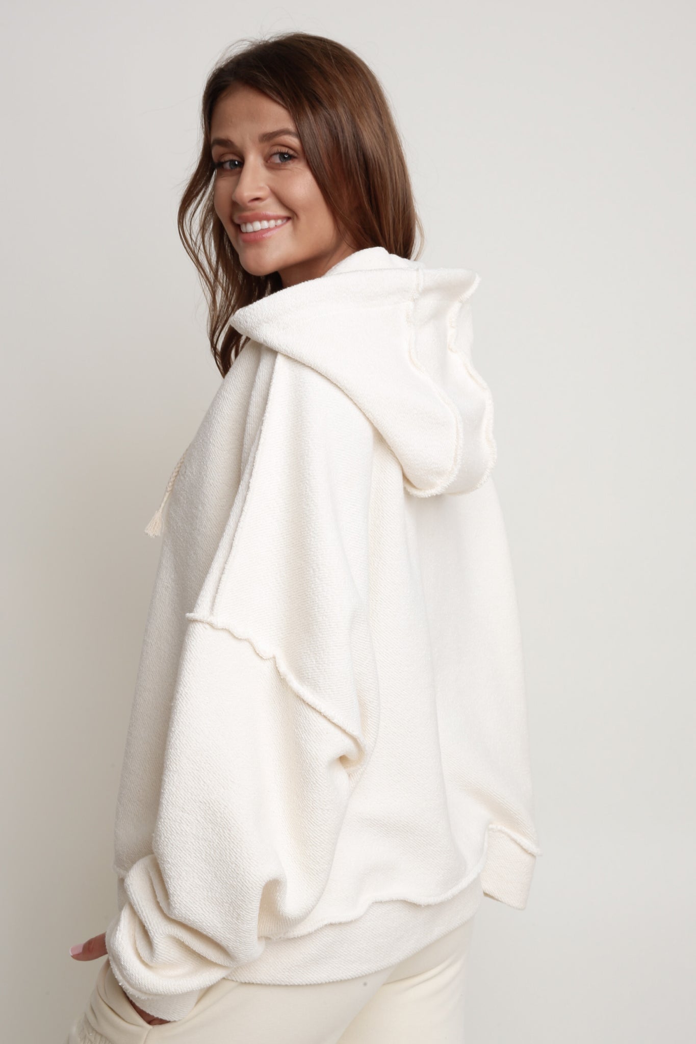 OVERSIZE ECRU HOODED SWEATSHIRT - NESCA